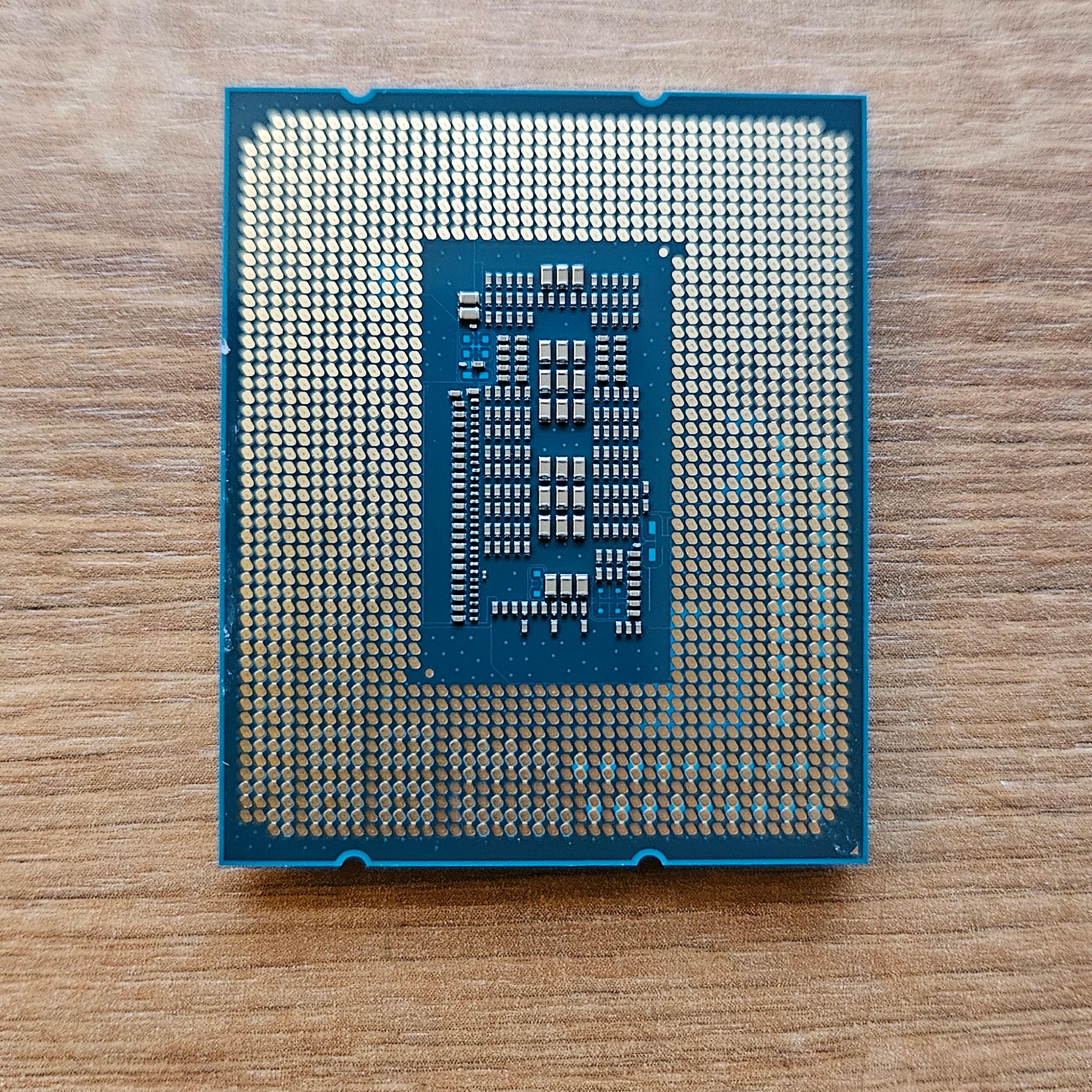 Intel Core i7-12700K