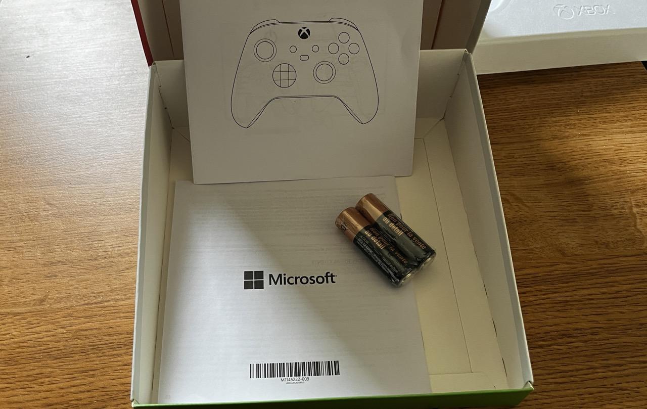 Microsoft Wireless Controller for Xbox Series X/S - Pulse Red