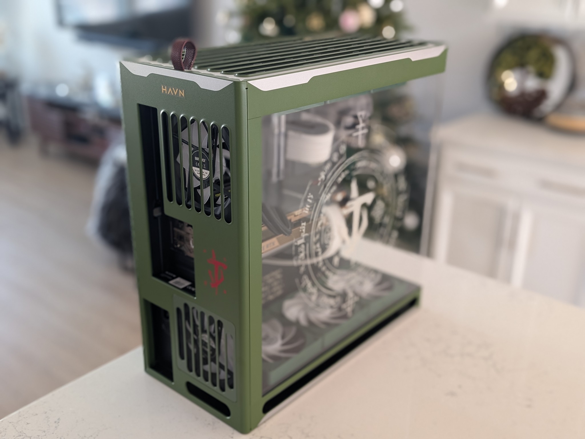 DOOM! Limited Edition - Havn HS420 - 5080 + 7800X3D + 32 GB DDR5 + 2TB Gen 5 SSD