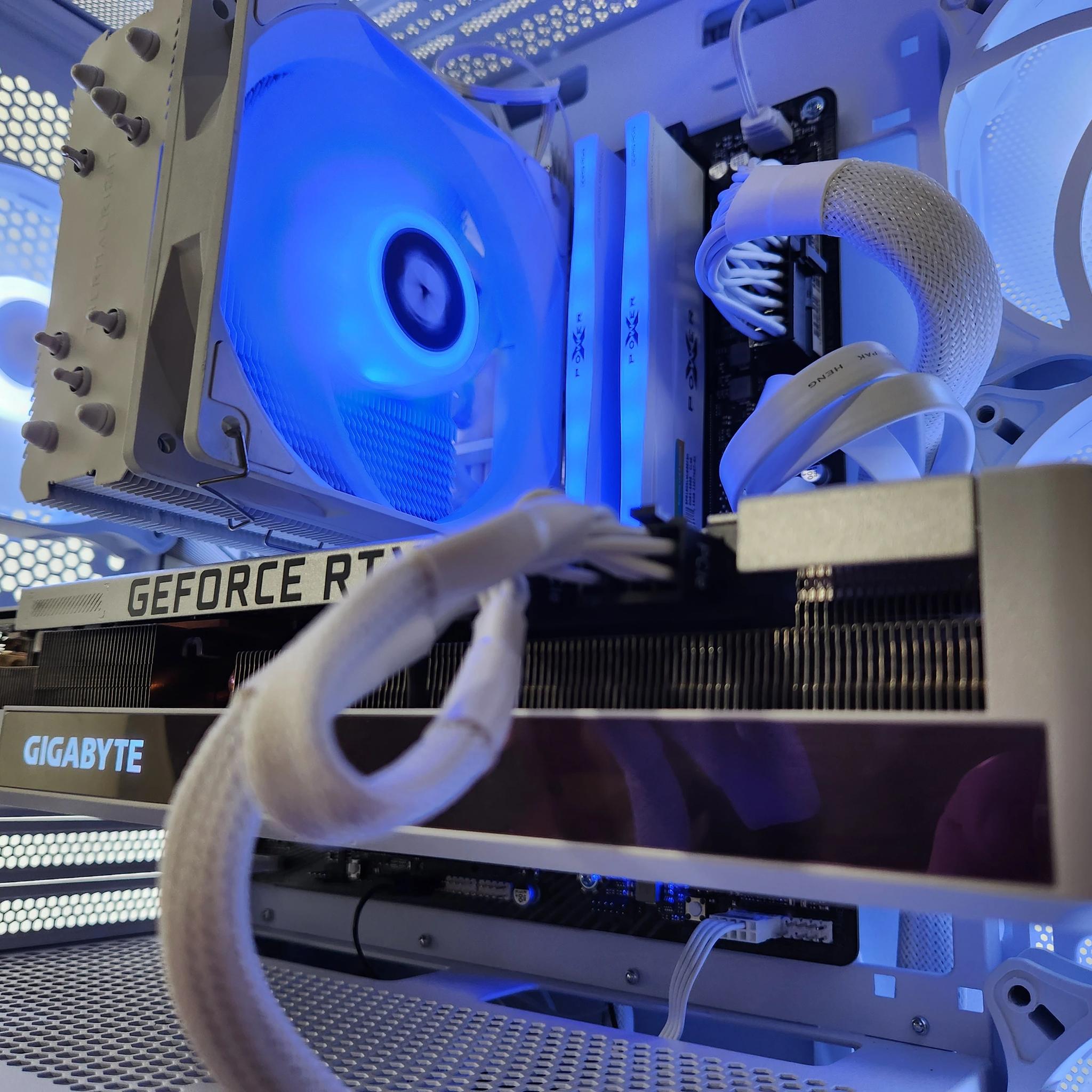 Gorgeous All White 3070 TI/i512600KF Build