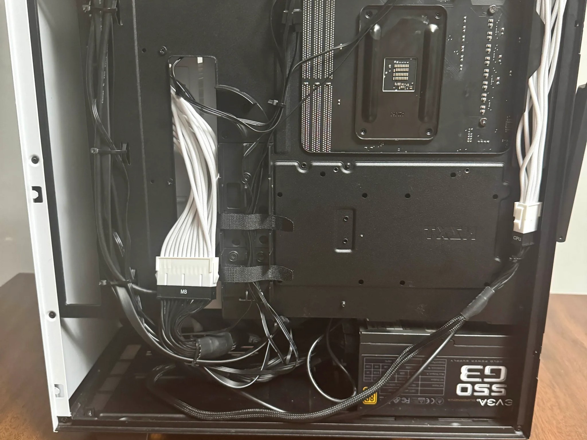 White RGB Gaming PC 💎 | R5 5600X + RTX 3060 | Clean, Fast, Ready