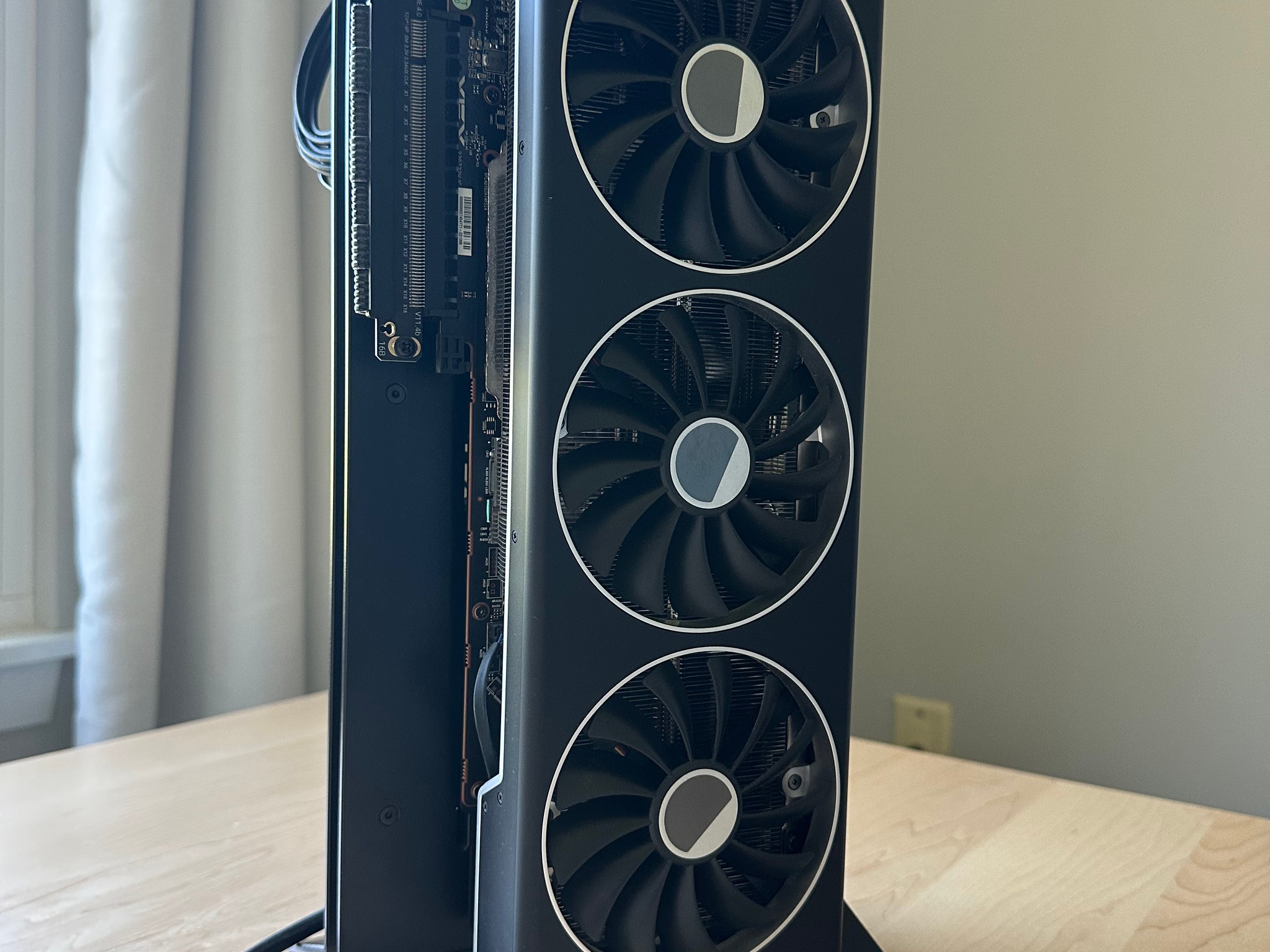 Ryzen 7 7800X3D RX 7900 XT Gaming PC 64GB DDR5 2TB Samsung 990 Pro