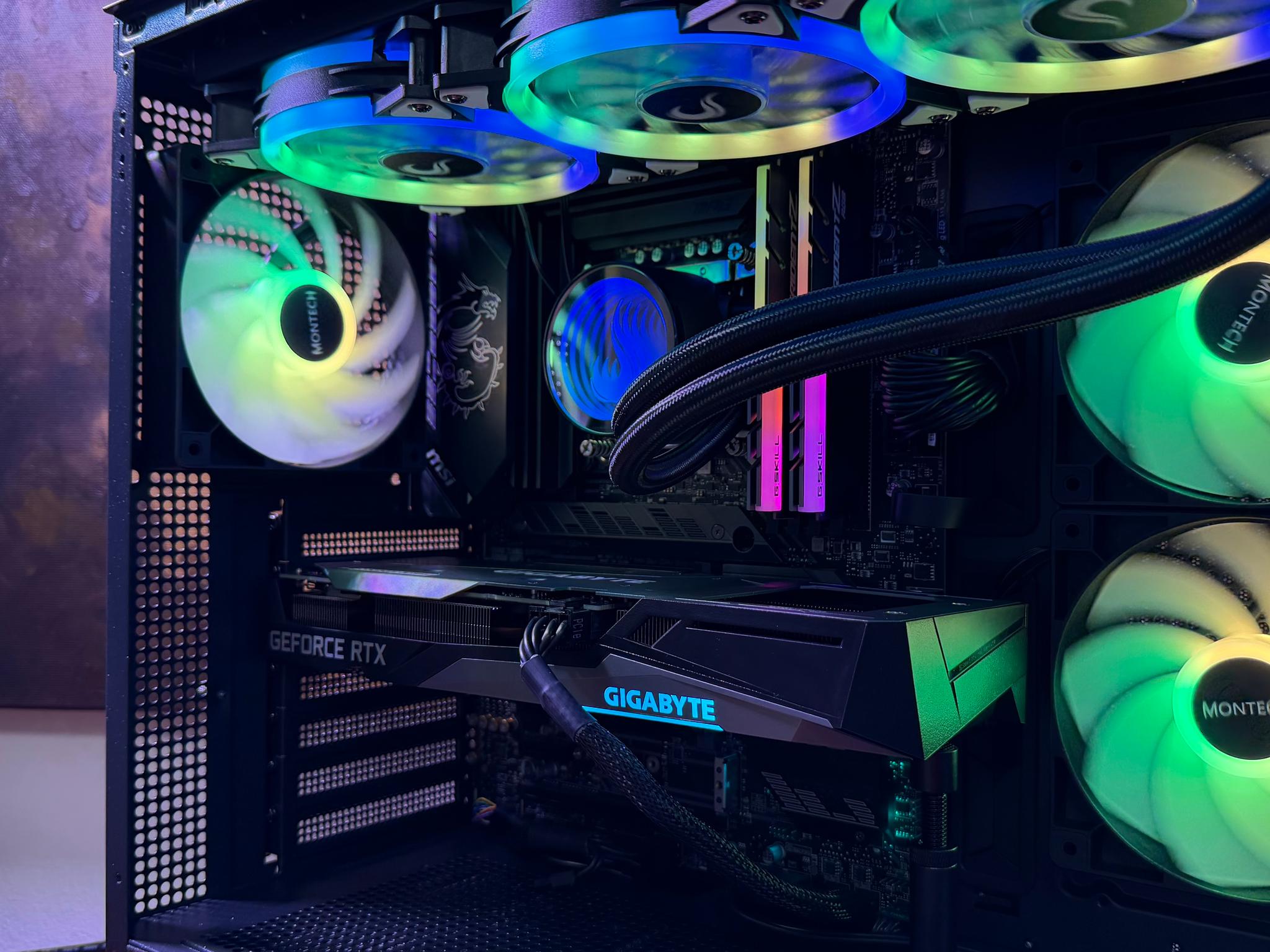 RTX 3060 | Intel i5-10400 | 16GB DDR4-4400 | MSI Z590 | 2TB SATA SSD | 850W PSU | Mid Tower Case