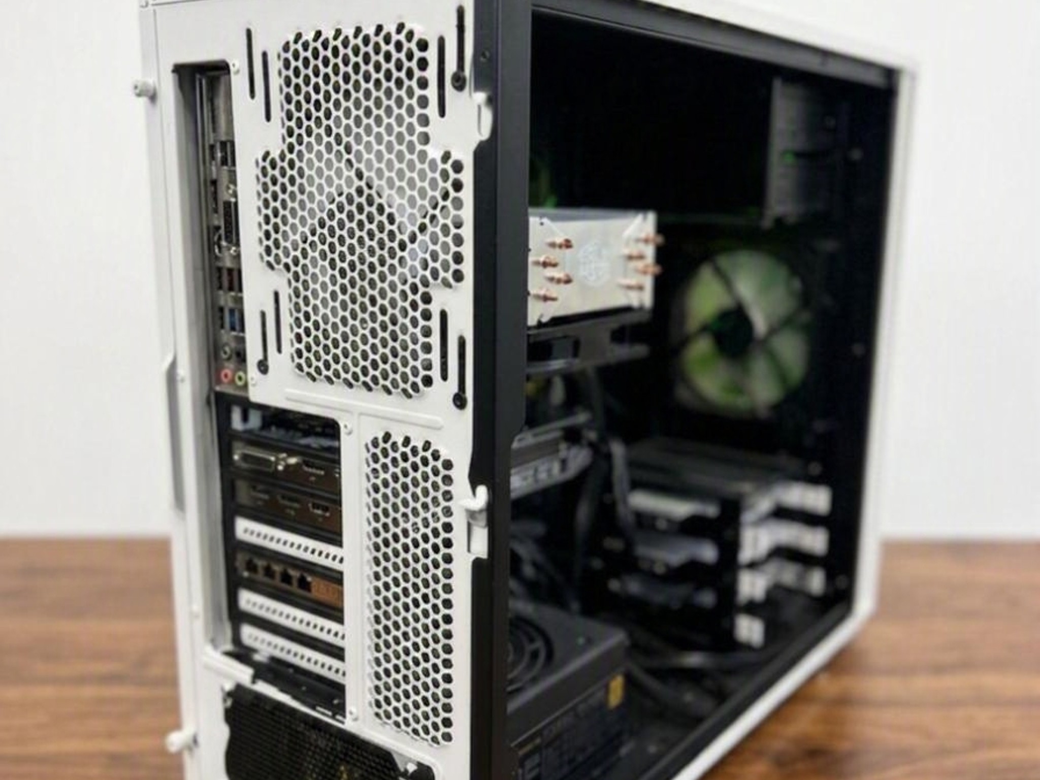 GTX 1660 super, I7 8700k Custom slick white Gaming PC Build