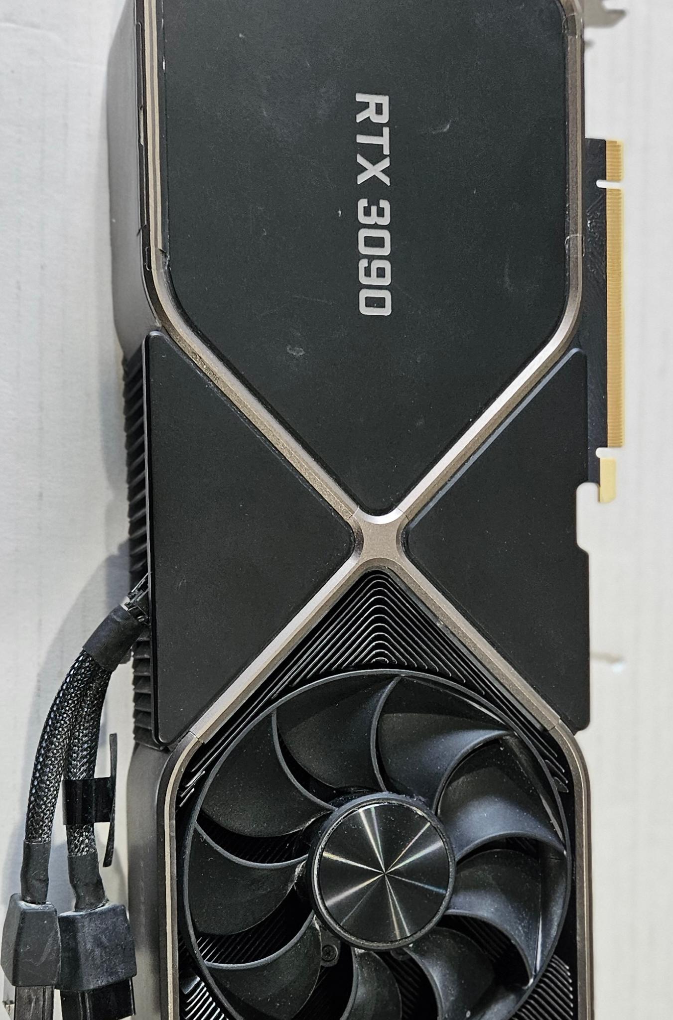 NVIDIA Founders Edition GeForce RTX 3090