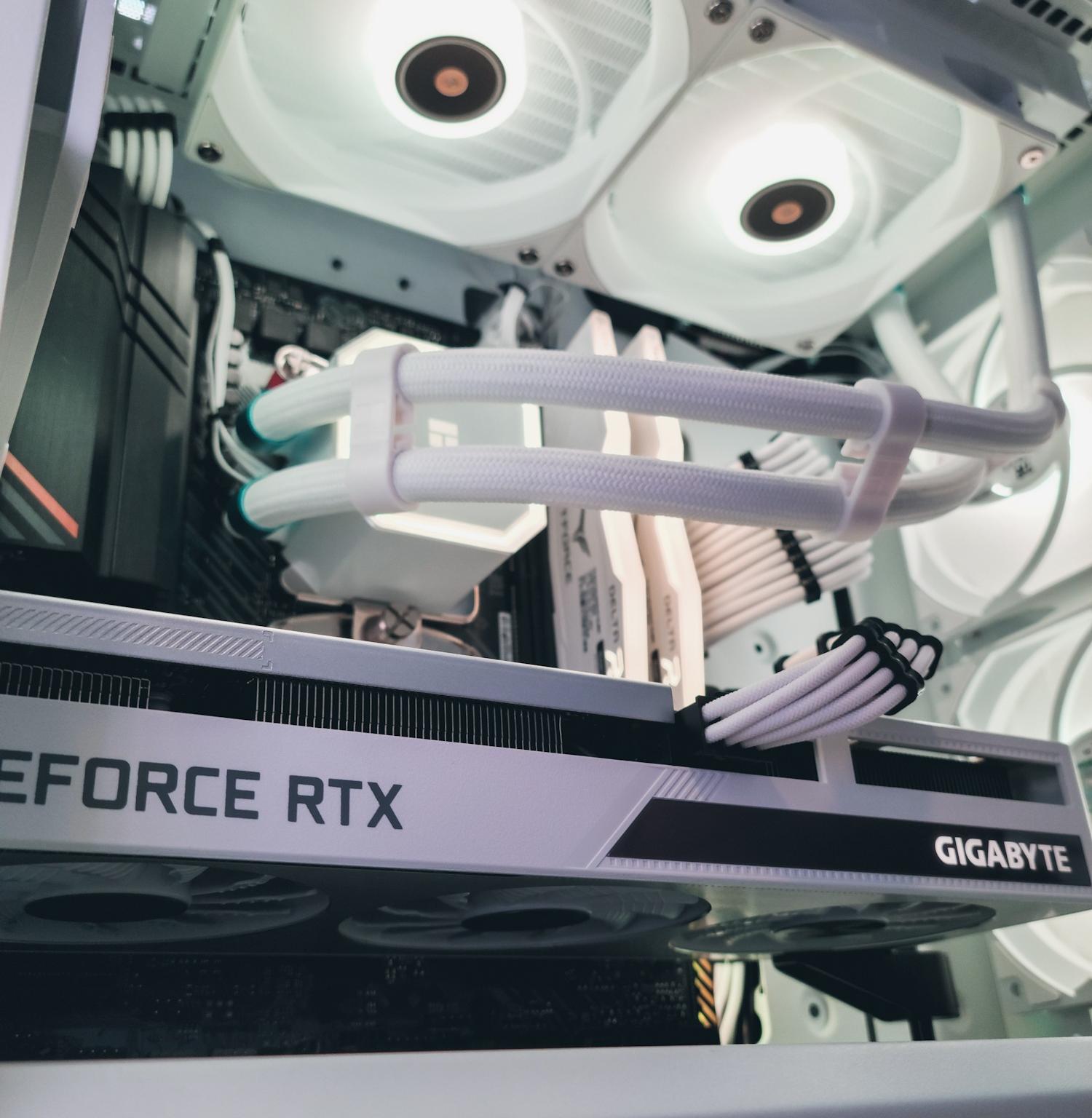 ❄️ArcticRay❄️ Ryzen 5 | RTX 3060 12GB | 32GB Ram | 1TB NVME | ARGB | Win 11 PRO