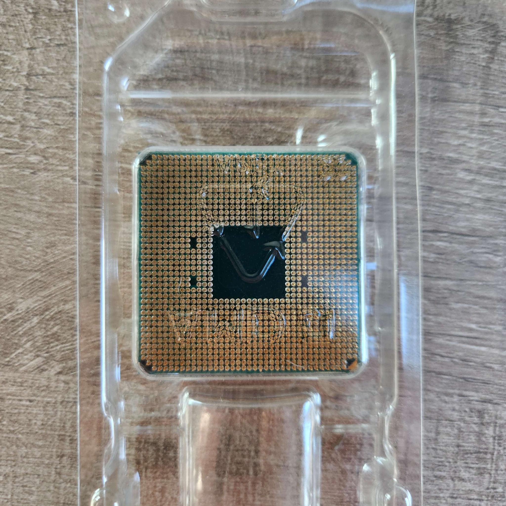 AMD Ryzen 5 2600X 6-Core Processor