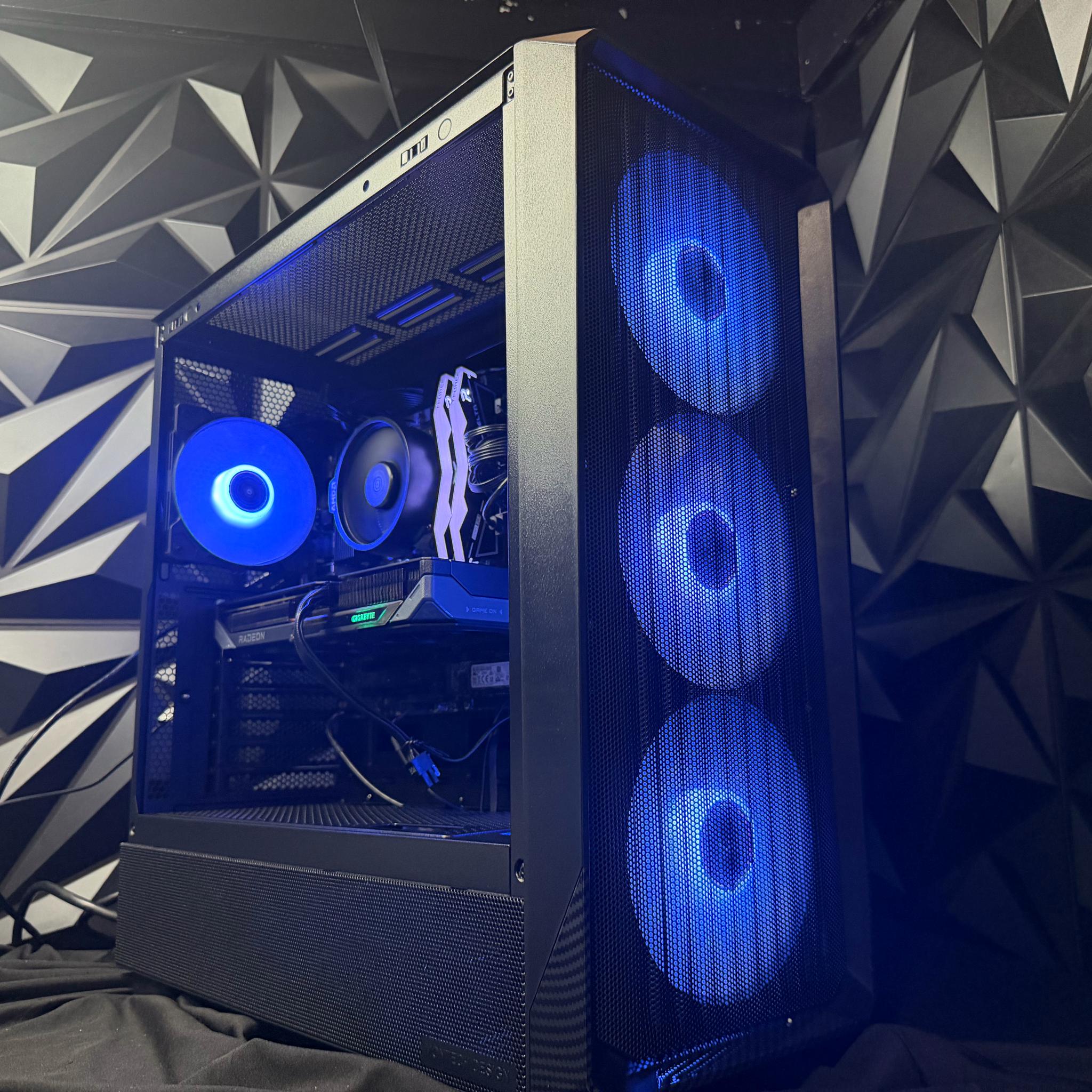 🖤⚡ CARBON 96 ⚡🖤Ryzen 5 9600X| RX 9060 XT | 16 GB DDR5| 1.25 TB NVMe| 650W PSU