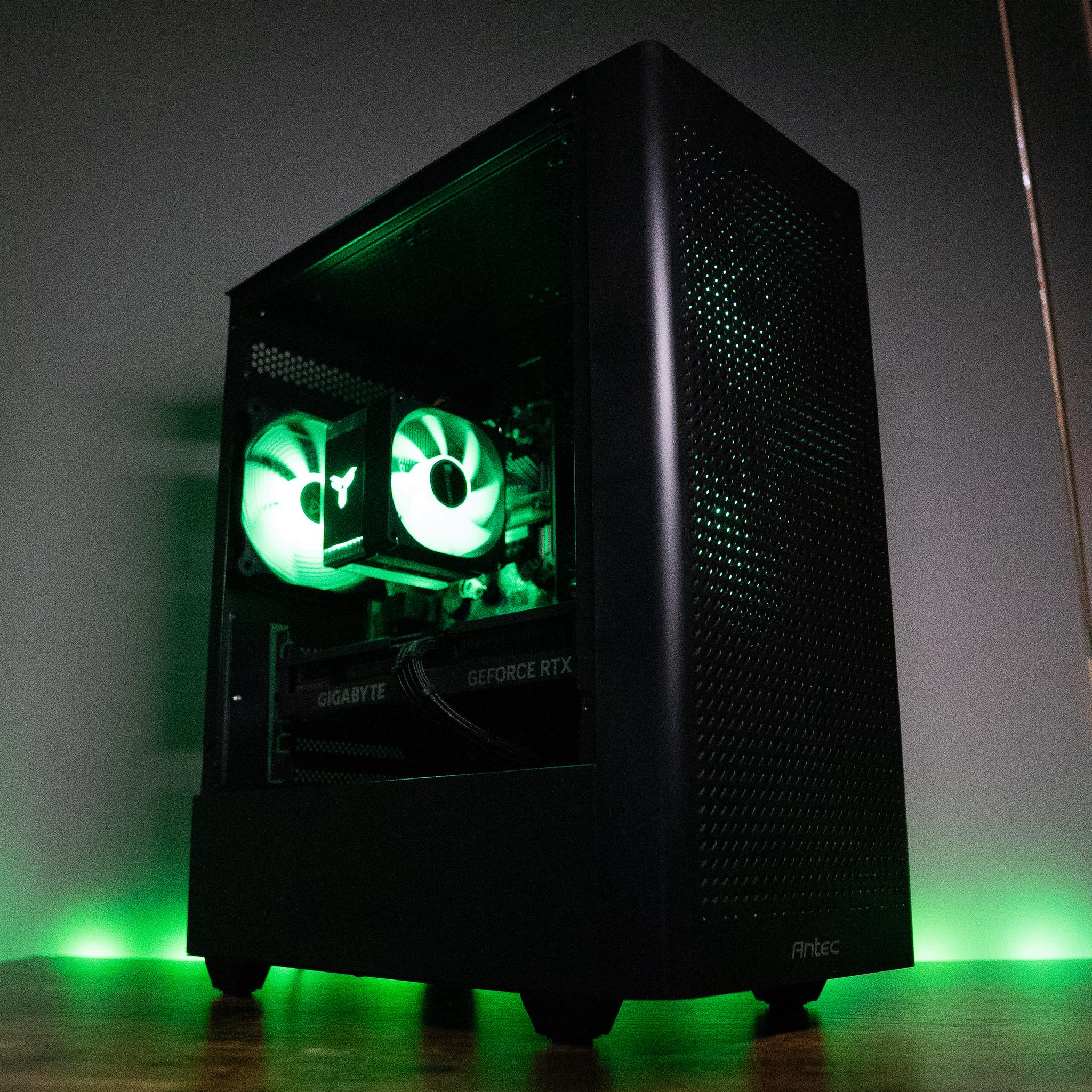 ⛈️❄️ | GIGABYTE RTX 4060 Ti | RYZEN 7 5700X | 32GB DDR4 RAM | 2TB NVME SSD | Arctic Snow