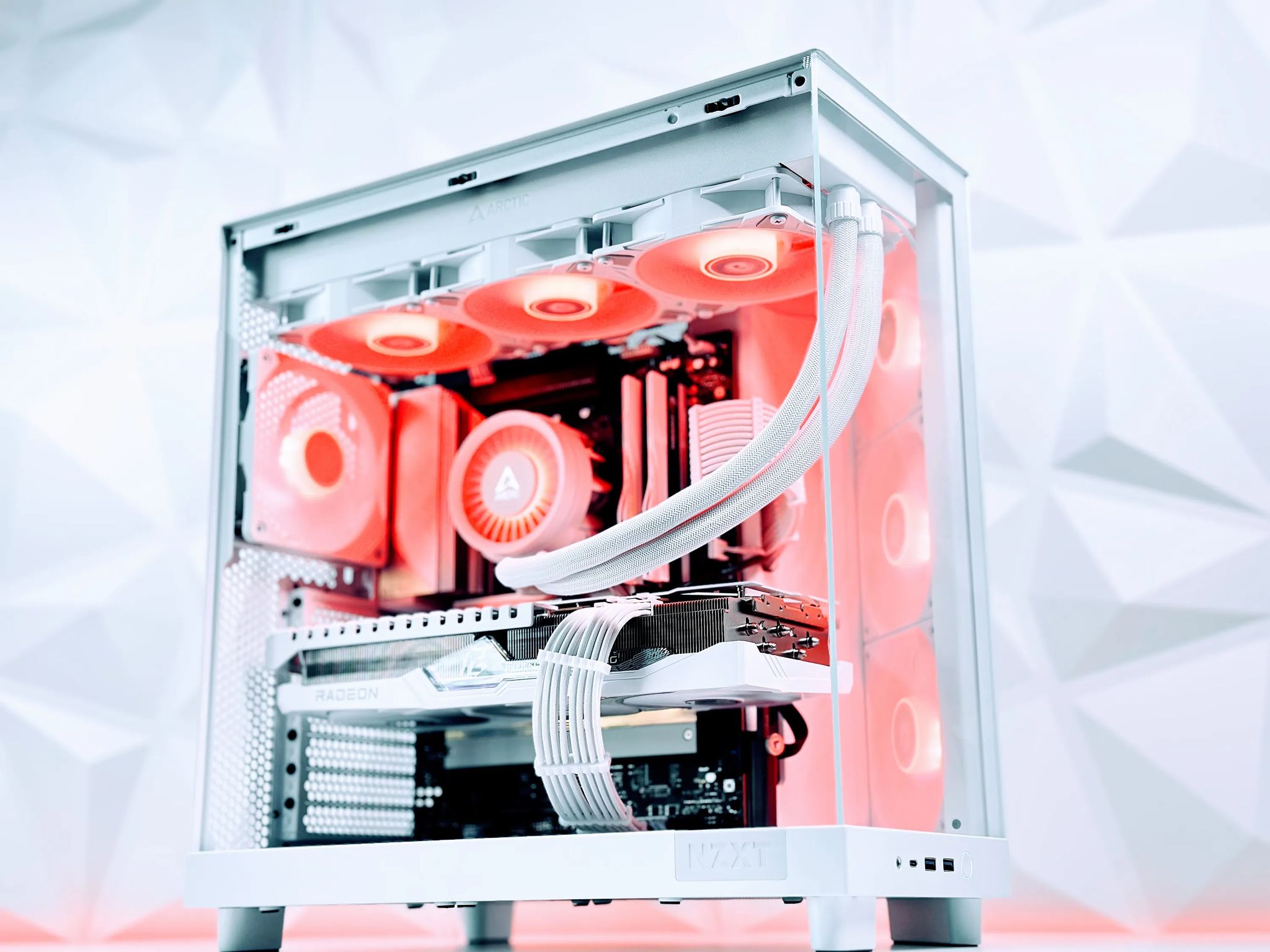 ❄️🤍🐻‍❄️Artic⚪AMD RX 7900 XT 20GB⚪AMD Ryzen 7 7700⚪32GB DDR5⚪1TB NVME
