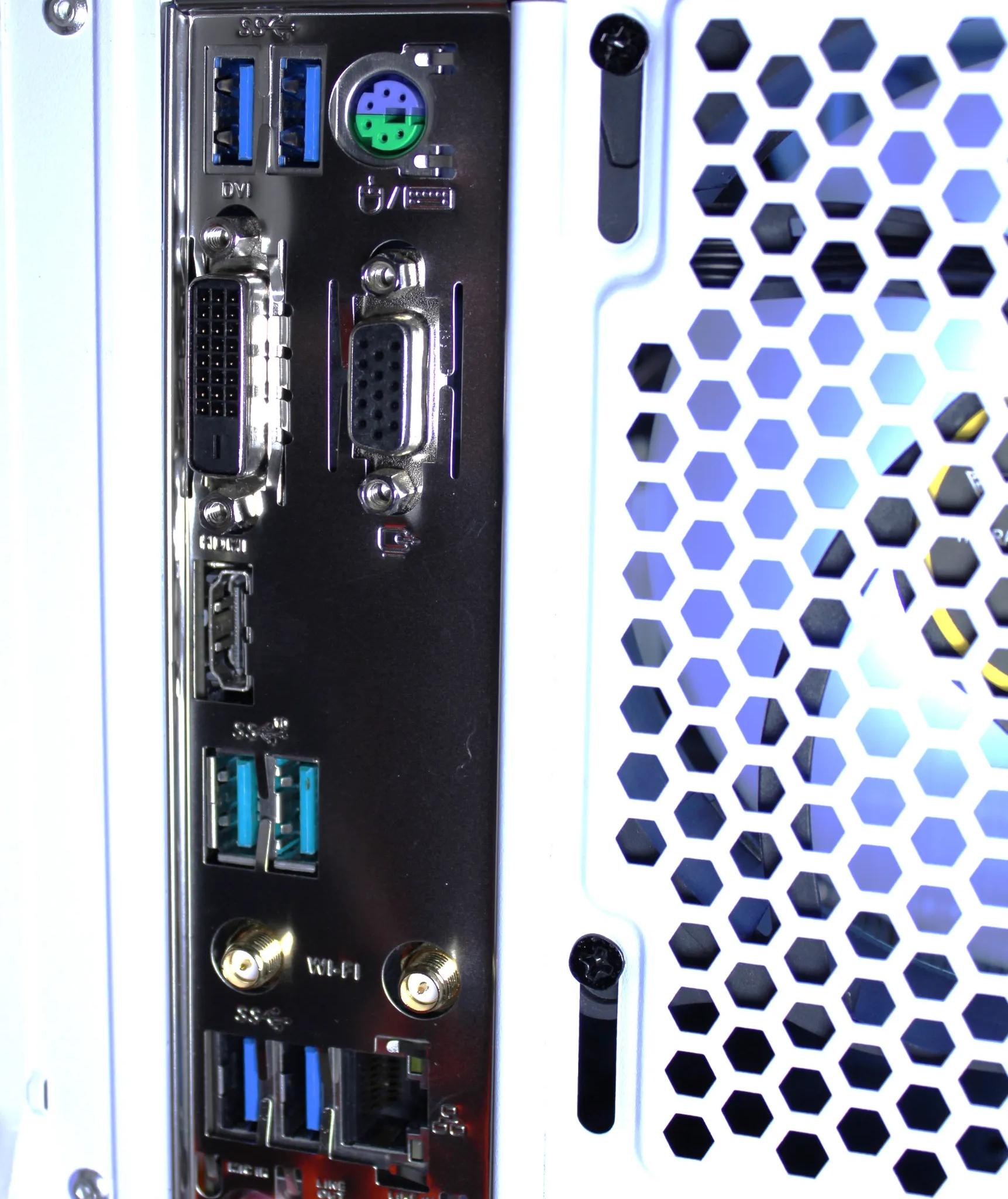 ⚫️⚪️ GAMING PC! | GTX 1070TI | Ryzen 5 2600x | 16GB Ram | 1TB NVME | Win 10 Activated | WIFI