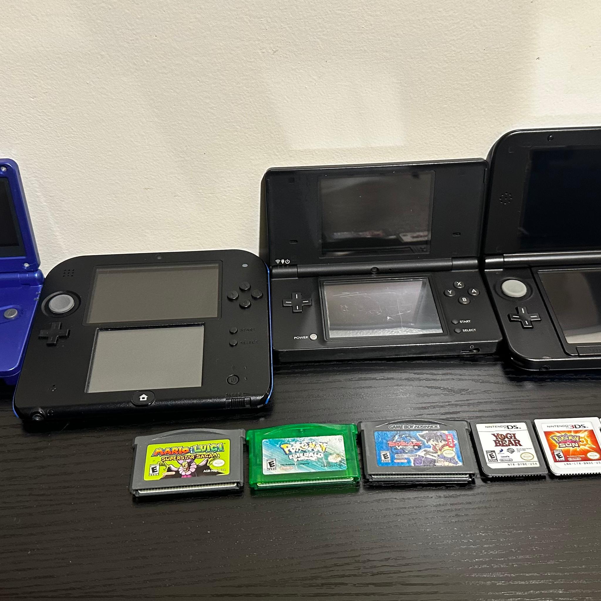 Nintendo Handheld Bundle – GBA SP, DS, 2DS, 3DS XL + Games