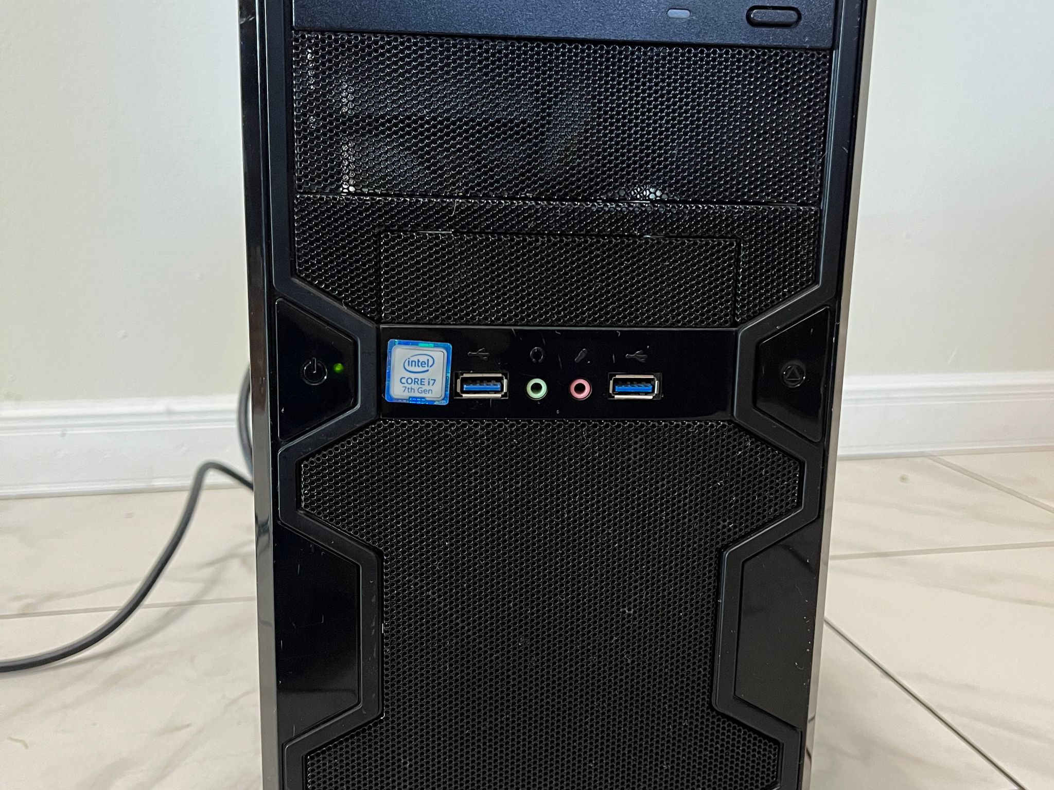 NVIDIA RTX 2060, Intel i7-7700, 16GB RAM, 2.2TB Storage - Gaming PC w/Wi-Fi, BT
