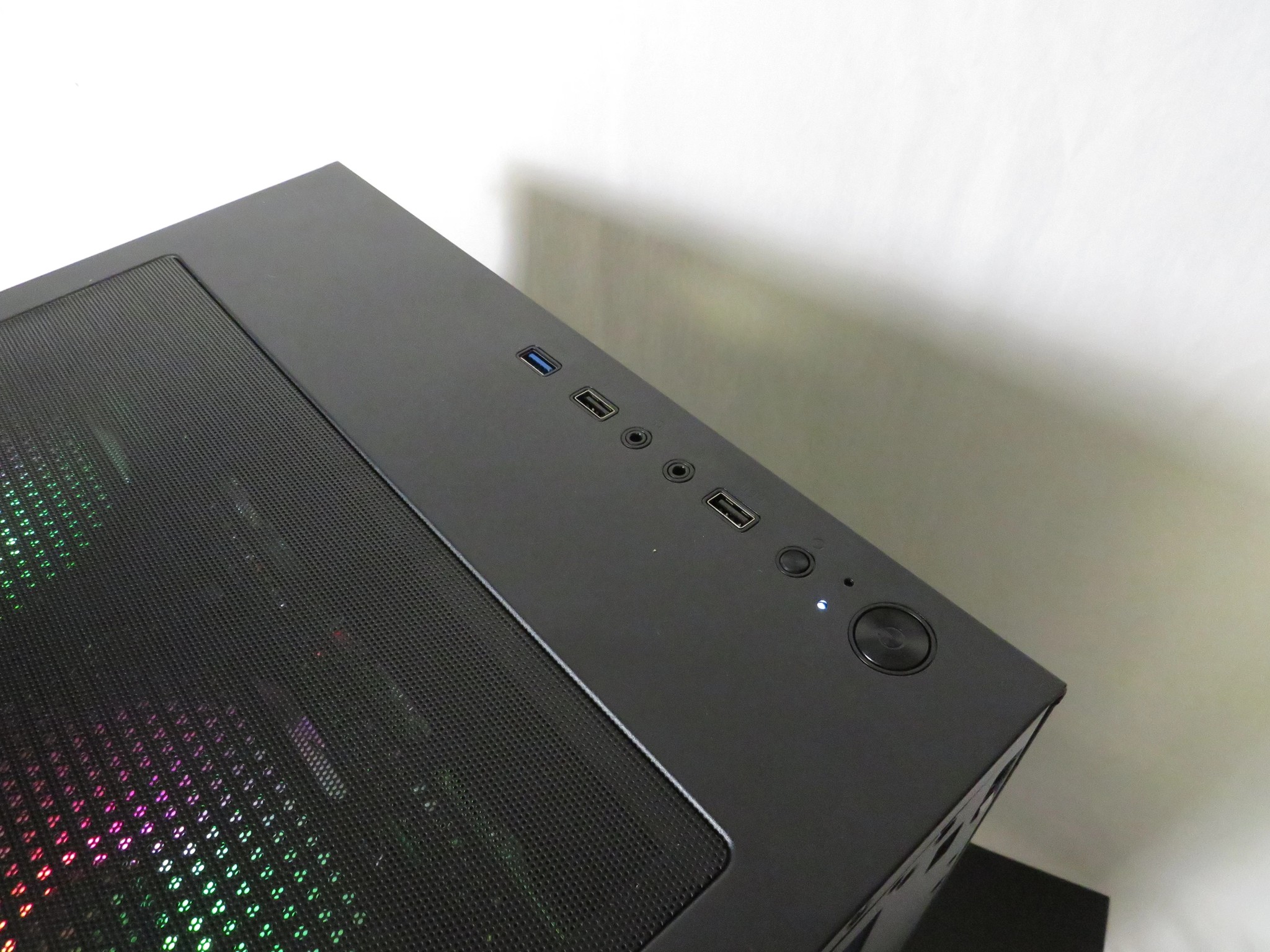 Low Cost Performance - GTX 1660 ti + Ryzen 5 2600 + 1 TB NMVE M.2 SSD + 16 GB DDR4