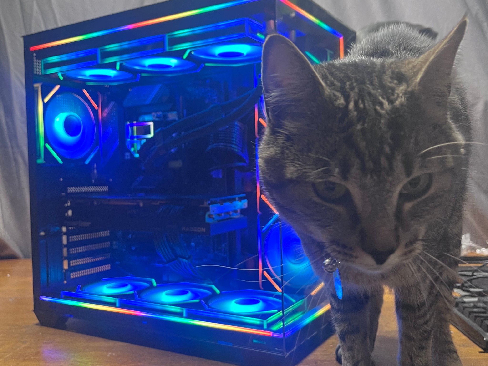 RX 7700 XT | i5 14400F | 16GB RAM | 1TB SSD | Gaming PC