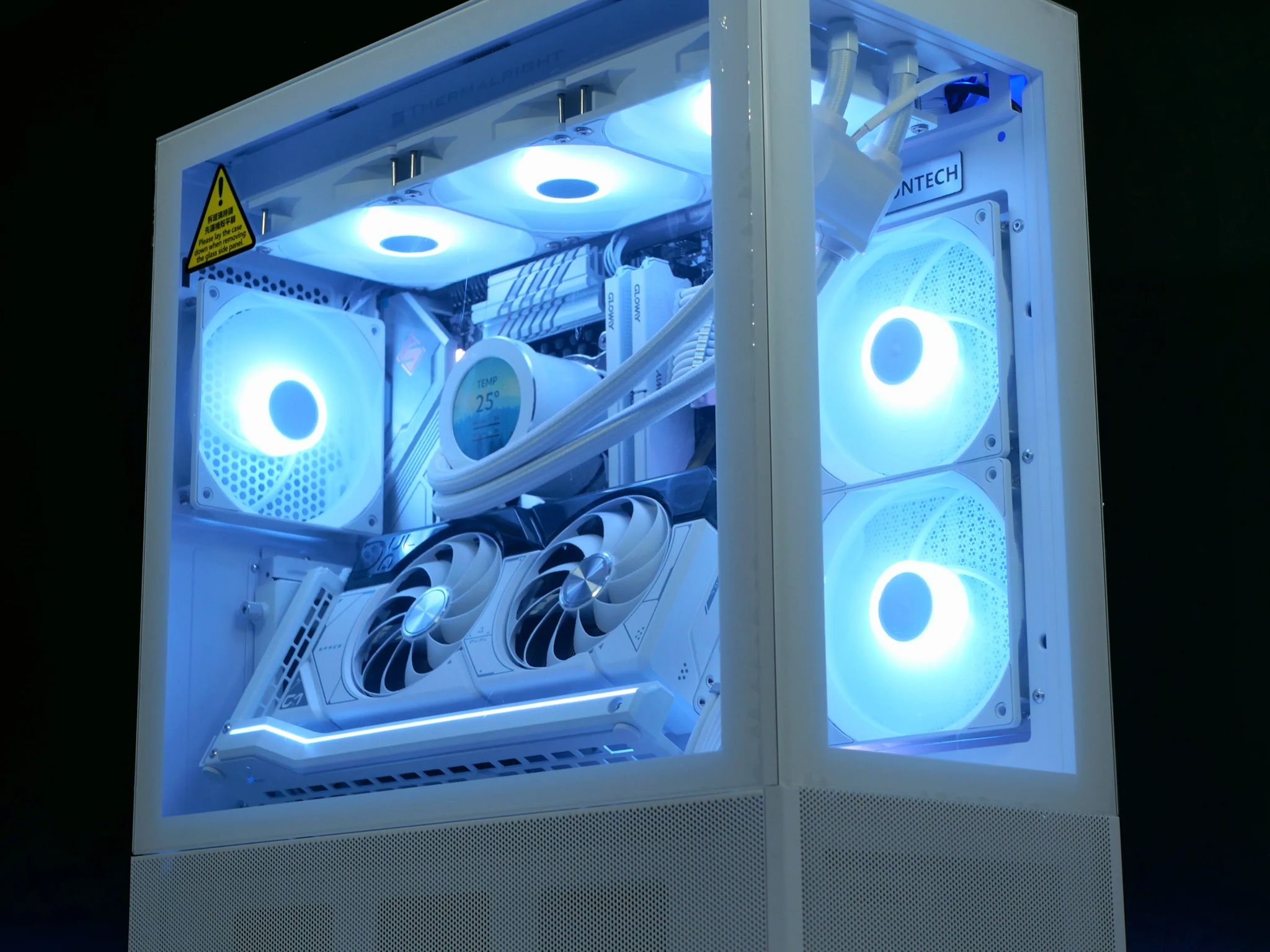 White RTX 4070, 12600kf, 32gb ram, 1tb Gen 4.0 nvme aRGB pc build