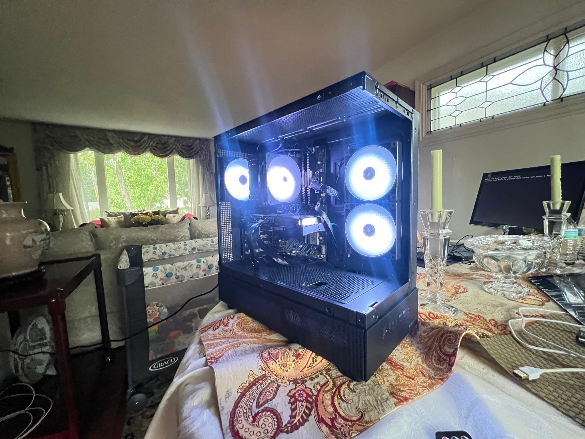 Intel i7 9700K RTX 3060 TI | 32GB RAM  |1TB NVMe SSD Win10 PRO