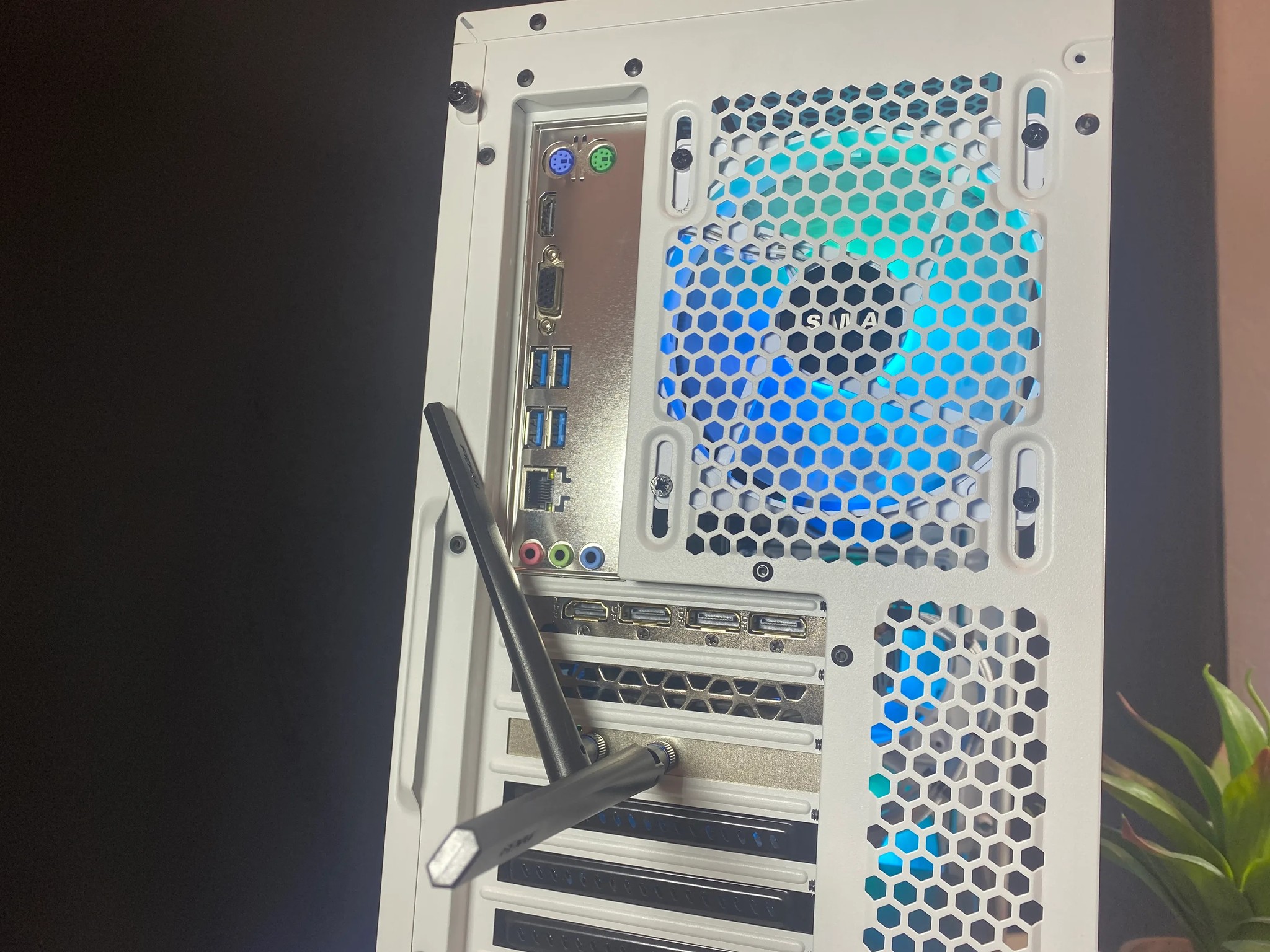 ☃️Custom Built RGB Gaming PC☃️|Windows 11, Ryzen 5, RX 590 | Fortnite, CoD, Valorant, GTA V, More!