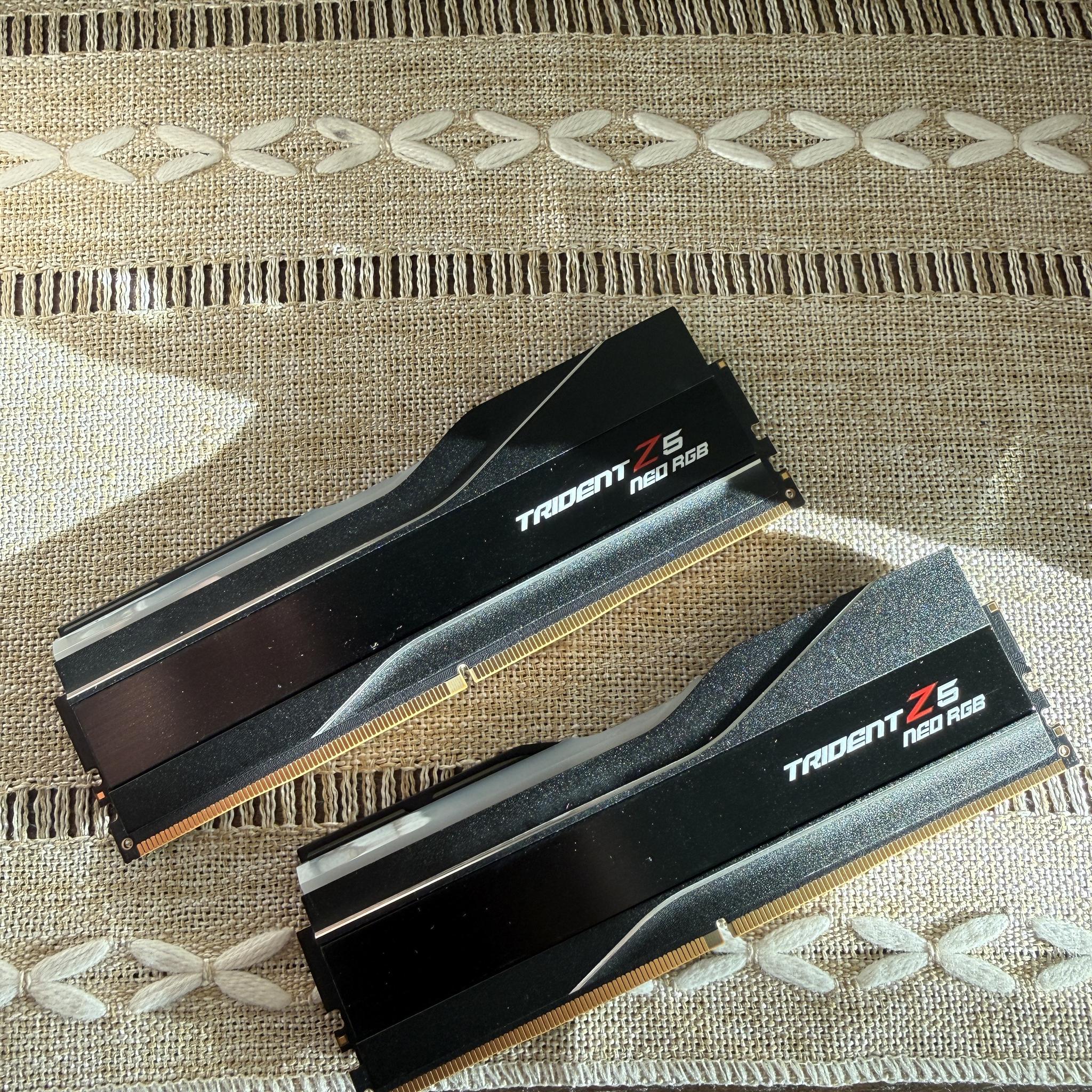 G.SKILL Trident Z5 Neo RGB Series DDR5 RAM (AMD EXPO) 64GB (2x32GB) Up to 6000MT/s CL38-48-48-96 1.2
