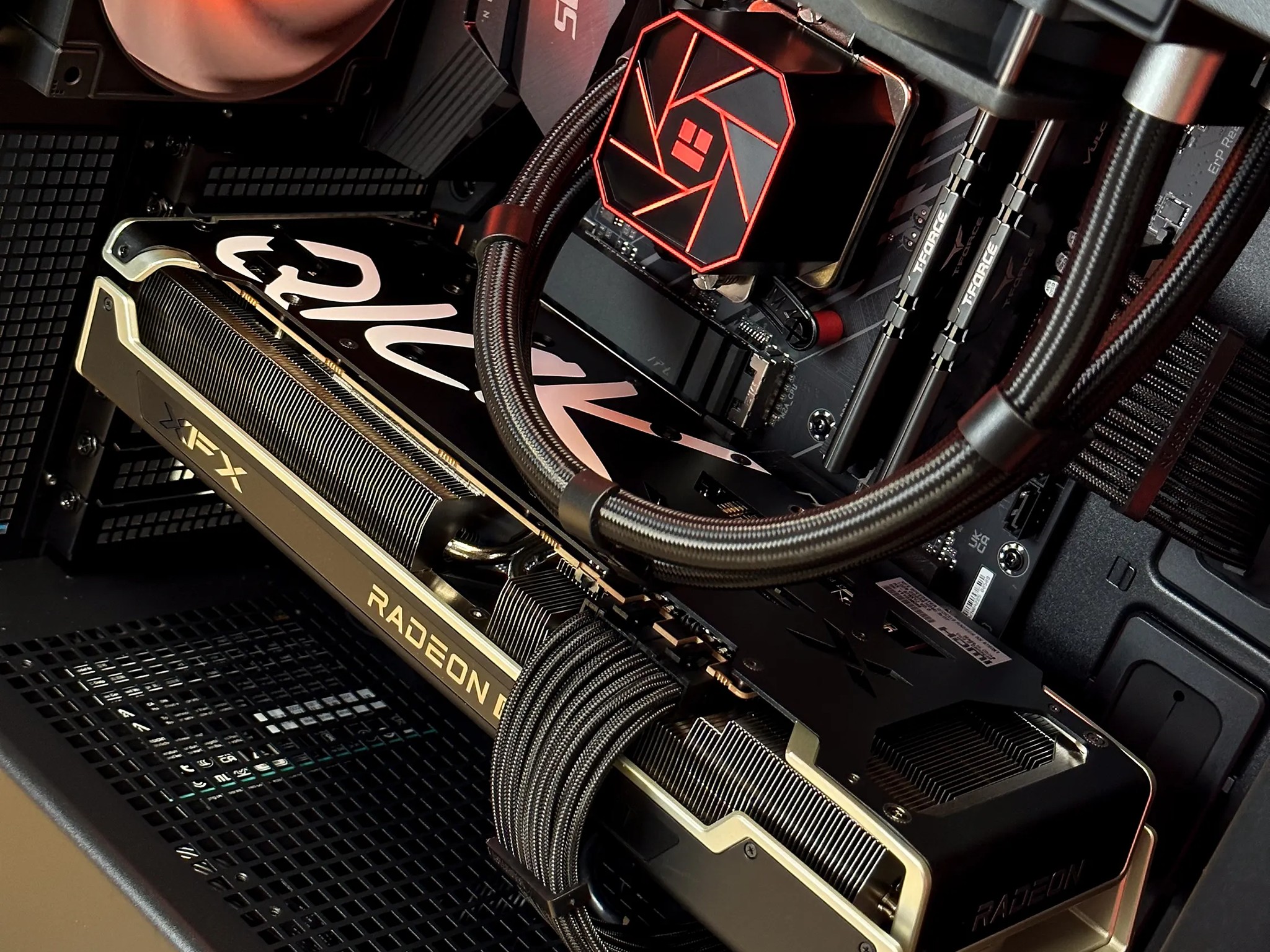 AES Orcus Ryzen 7 5700x 6750XT Gaming PC