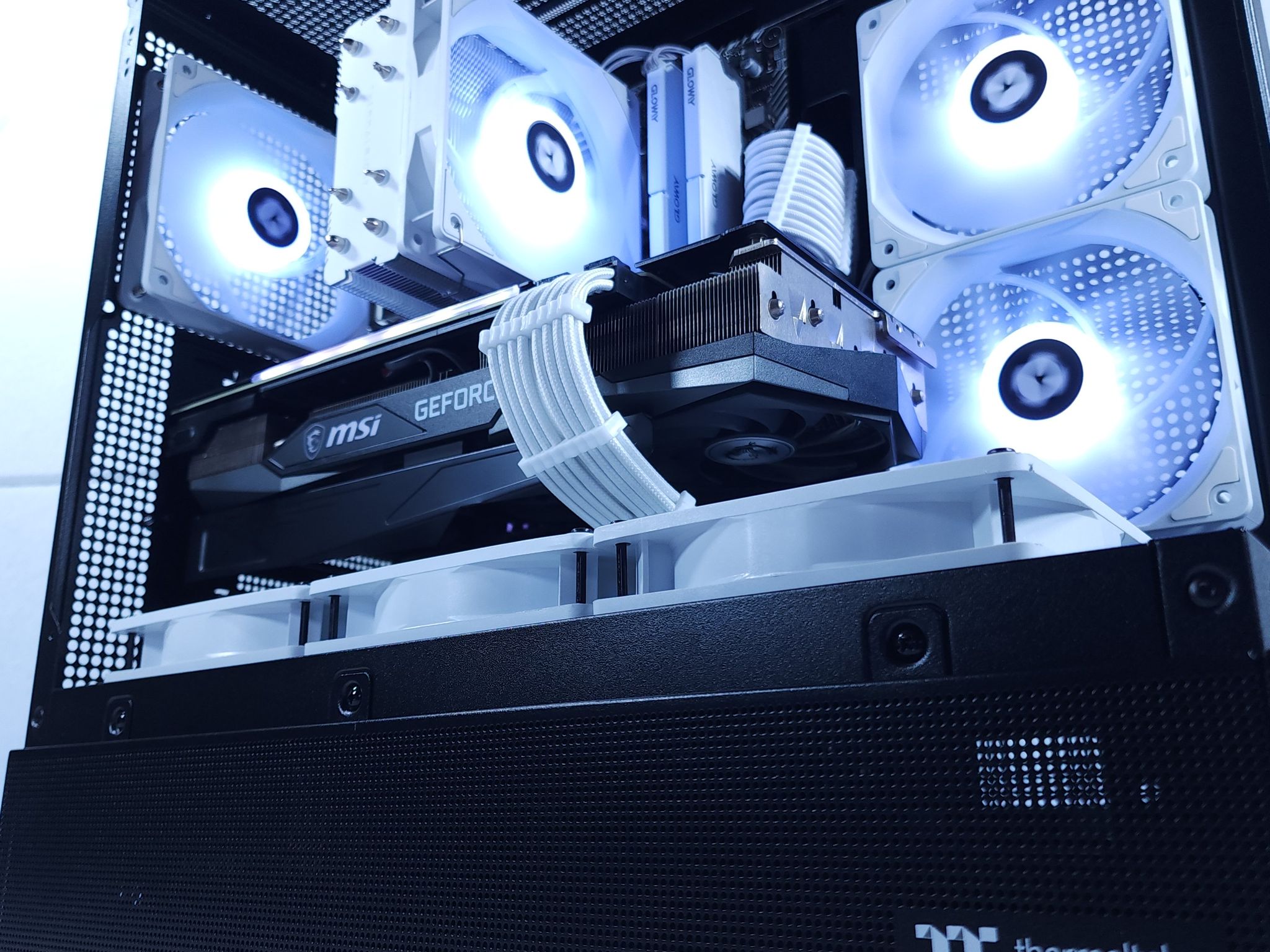 🤍RTX 3070 || Ryzen 5 5600GT || 1.5TB SSD* || 32GB 3200MHz || 1080p/1440p Gaming Computer