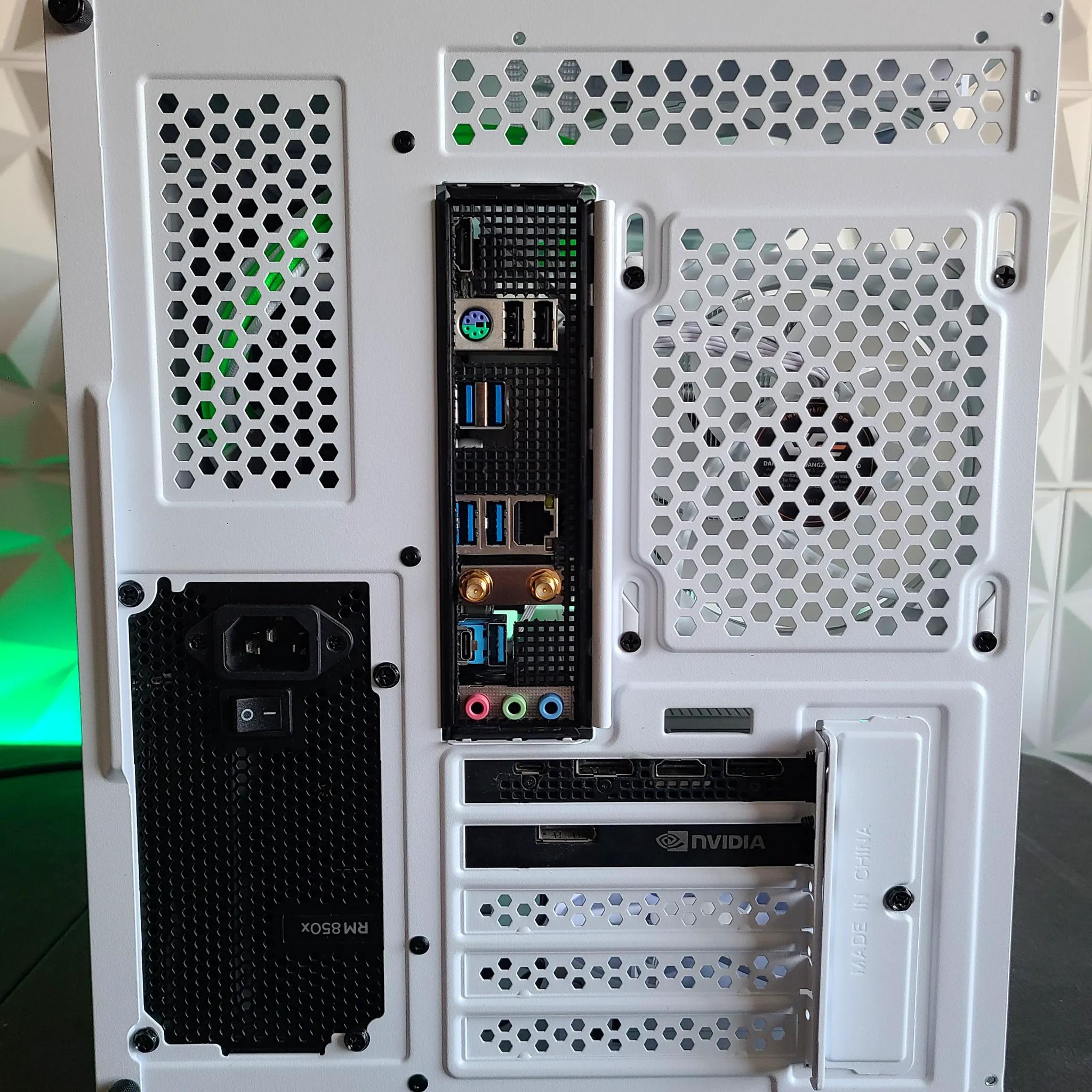 Nvidia GeForce RTX 2080 Ti 11 GB | AMD Ryzen 7 3700x 8-Core CPU | 32 GB Ram | 1 TB SSD