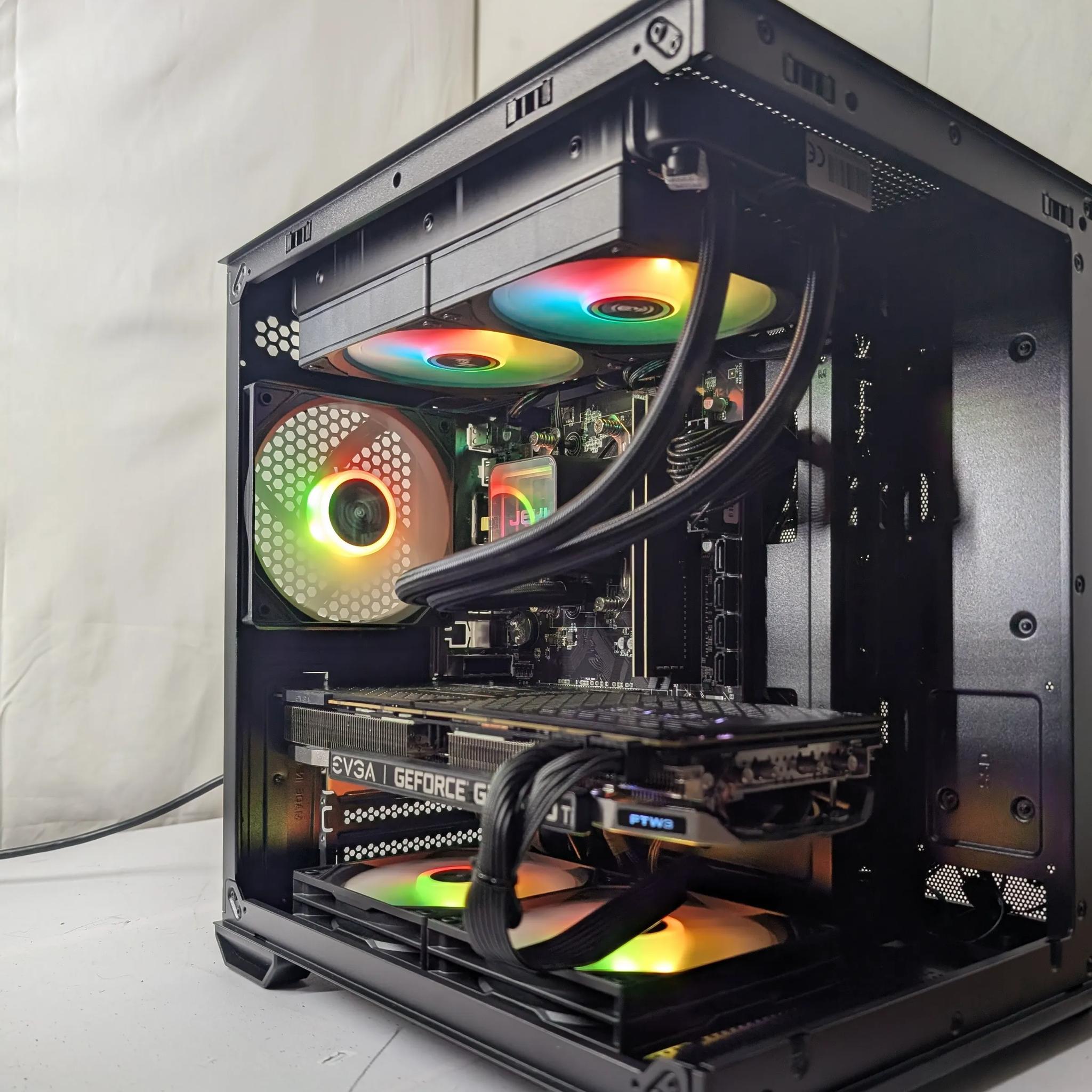 GTX 1080 TI 11GB| RYZEN 5 2600X | 16GB DDR4 | 500GB NVME