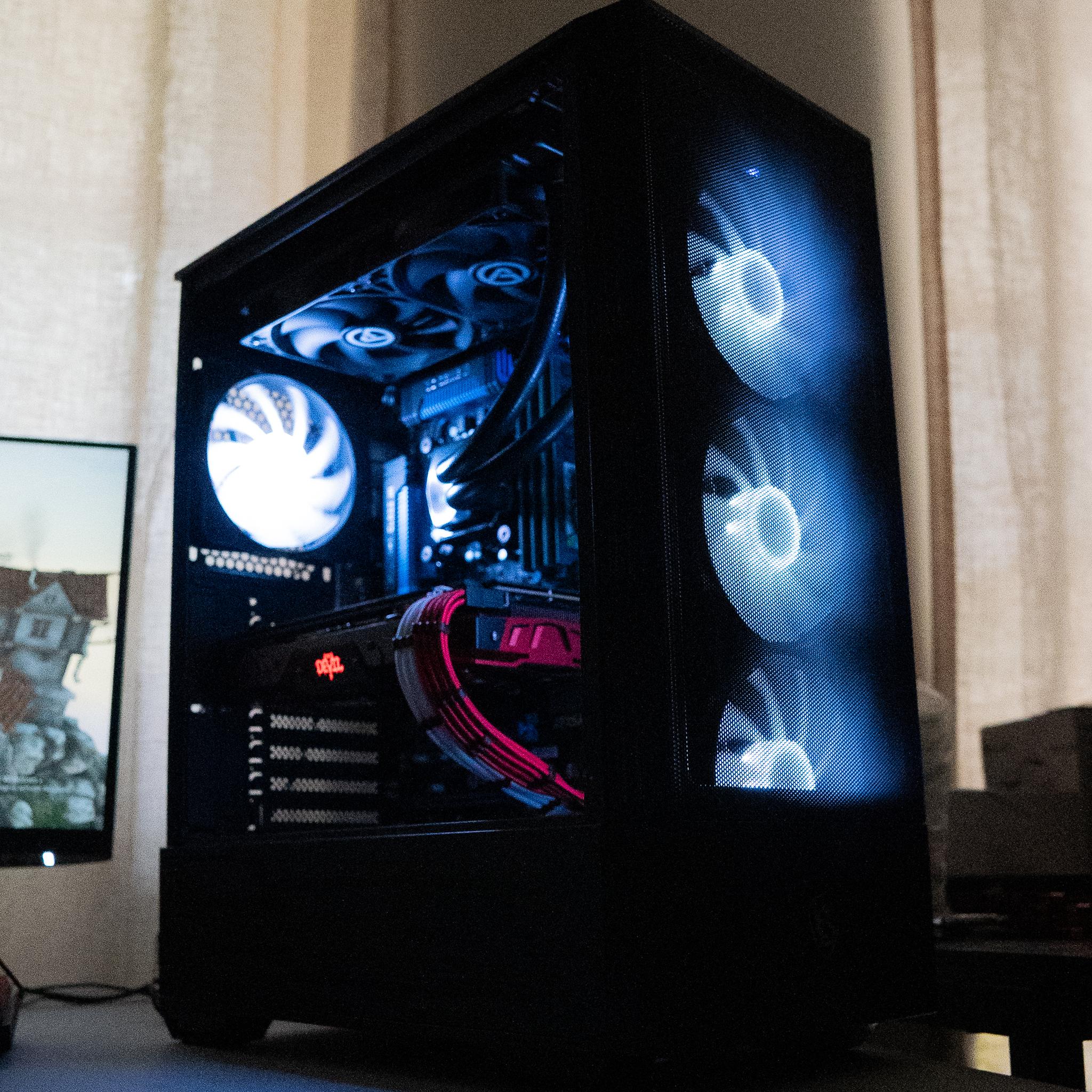 🩸🩸 | RX 580 8GB | INTEL i5 3570K | 16GB RAM | 750GB | Ruby Racer