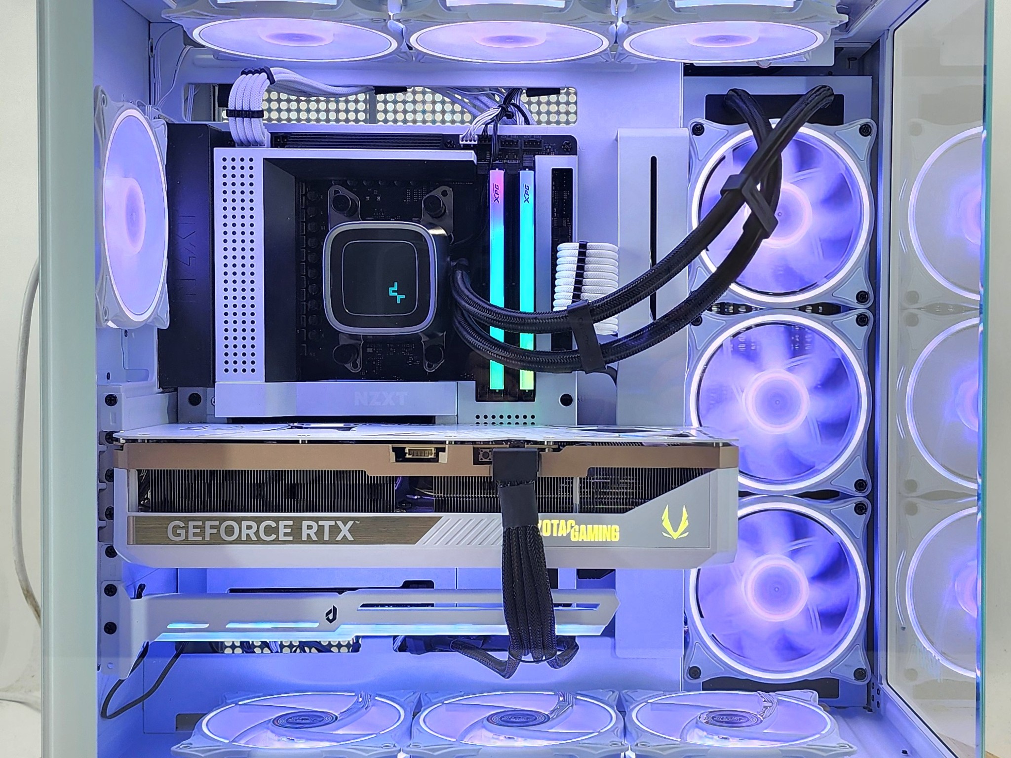 Gaming PC Ryzen 9 9900X 32GB RAM 2TB SSD RTX 5080 16GB Windows 11 Computer