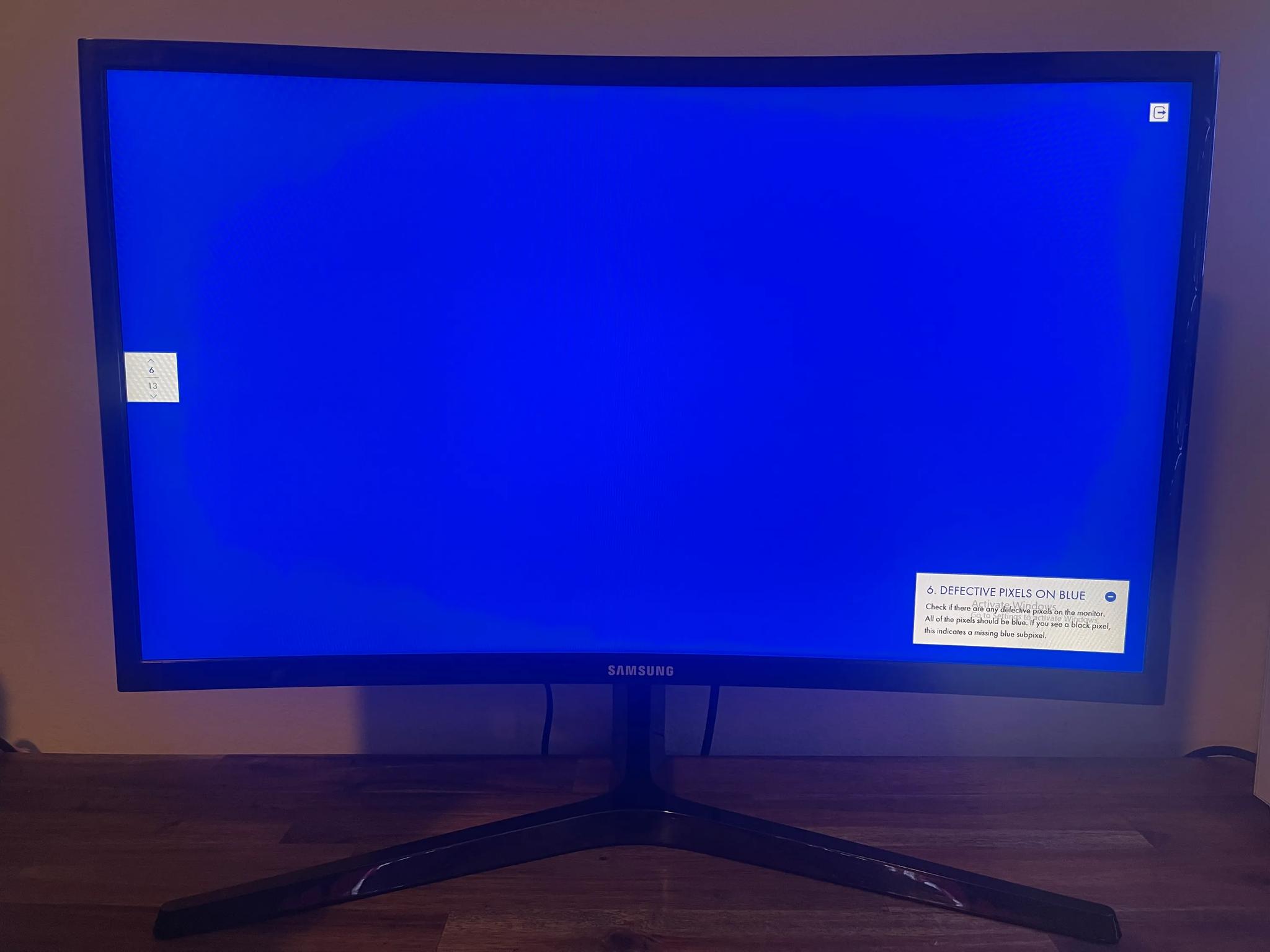 SAMSUNG 24" Curved 1080p Monitor