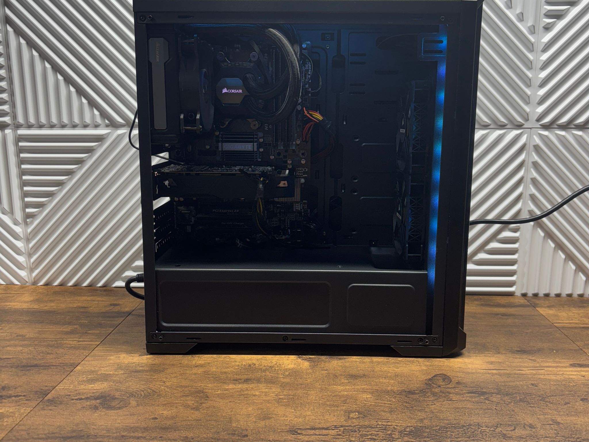 AMD FX-6300 + RX 560 4GB Gaming PC | 16GB RAM | SSD + HDD | Liquid Cooled 300 OBO