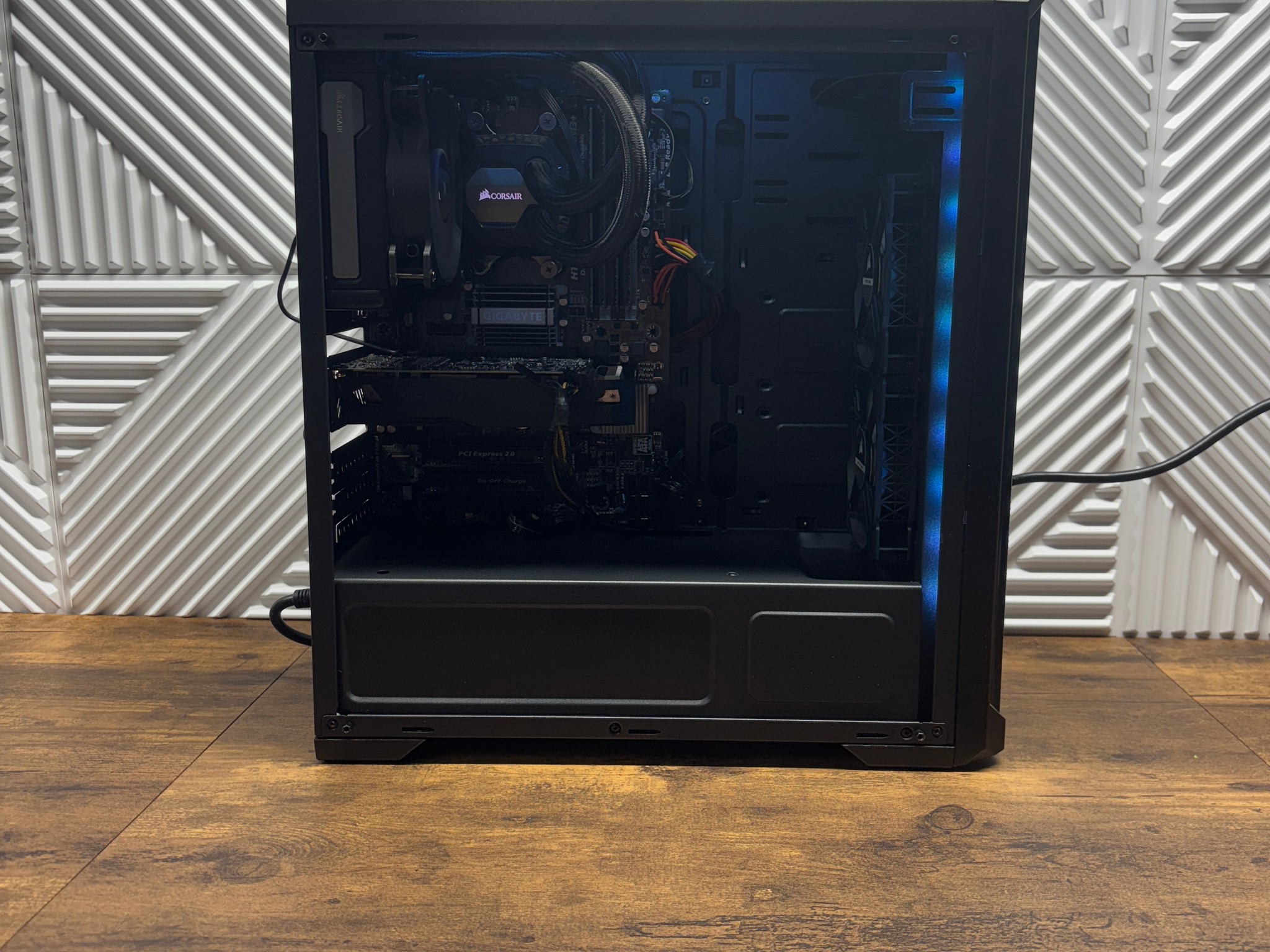 AMD FX-6300 + RX 560 4GB Gaming PC | 16GB RAM | SSD + HDD | Liquid Cooled 300 OBO