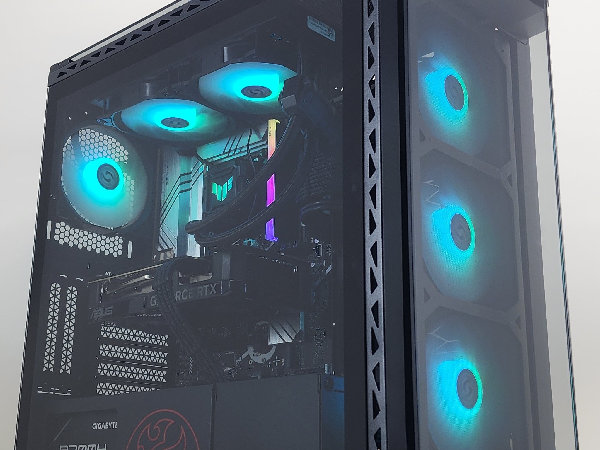 Gaming PC i5-14400F 16GB RAM 1TB SSD RTX 4060 Ti 8GB Windows 11 Computer