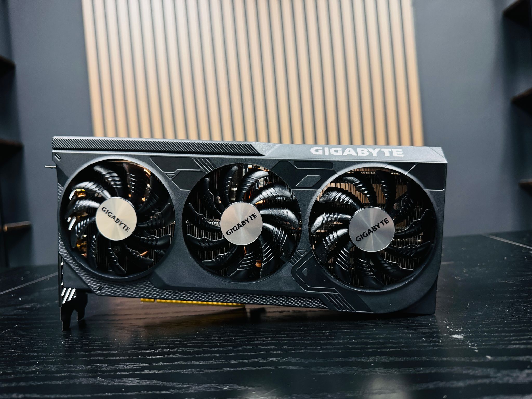 GIGABYTE WINDFORCE OC GeForce RTX 4070 SUPER