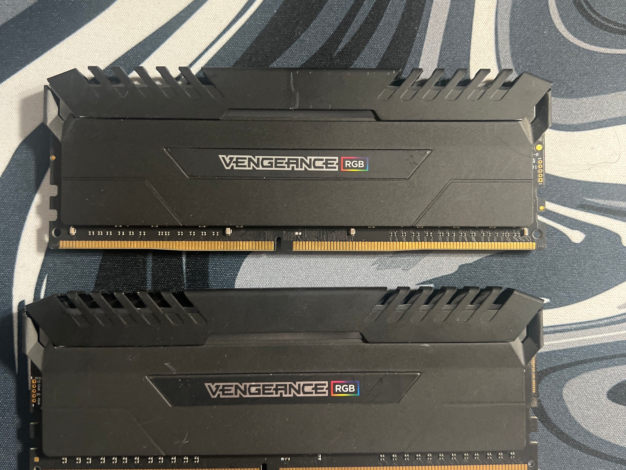 Corsair Vengeance RGB Pro 16GB (2×8GB) DDR4-3000MHz – Excellent Condition