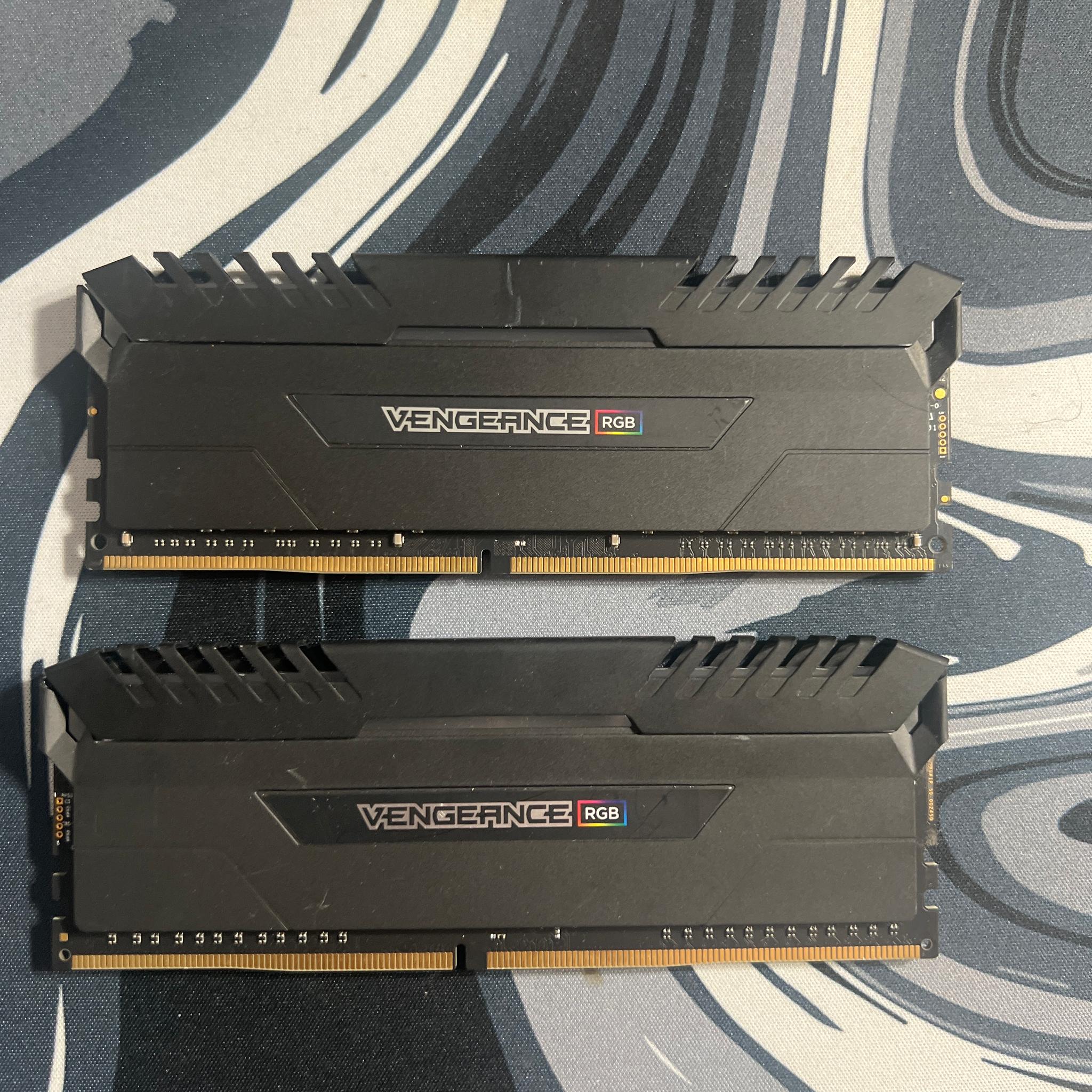 Corsair Vengeance RGB Pro 16GB (2×8GB) DDR4-3000MHz – Excellent Condition