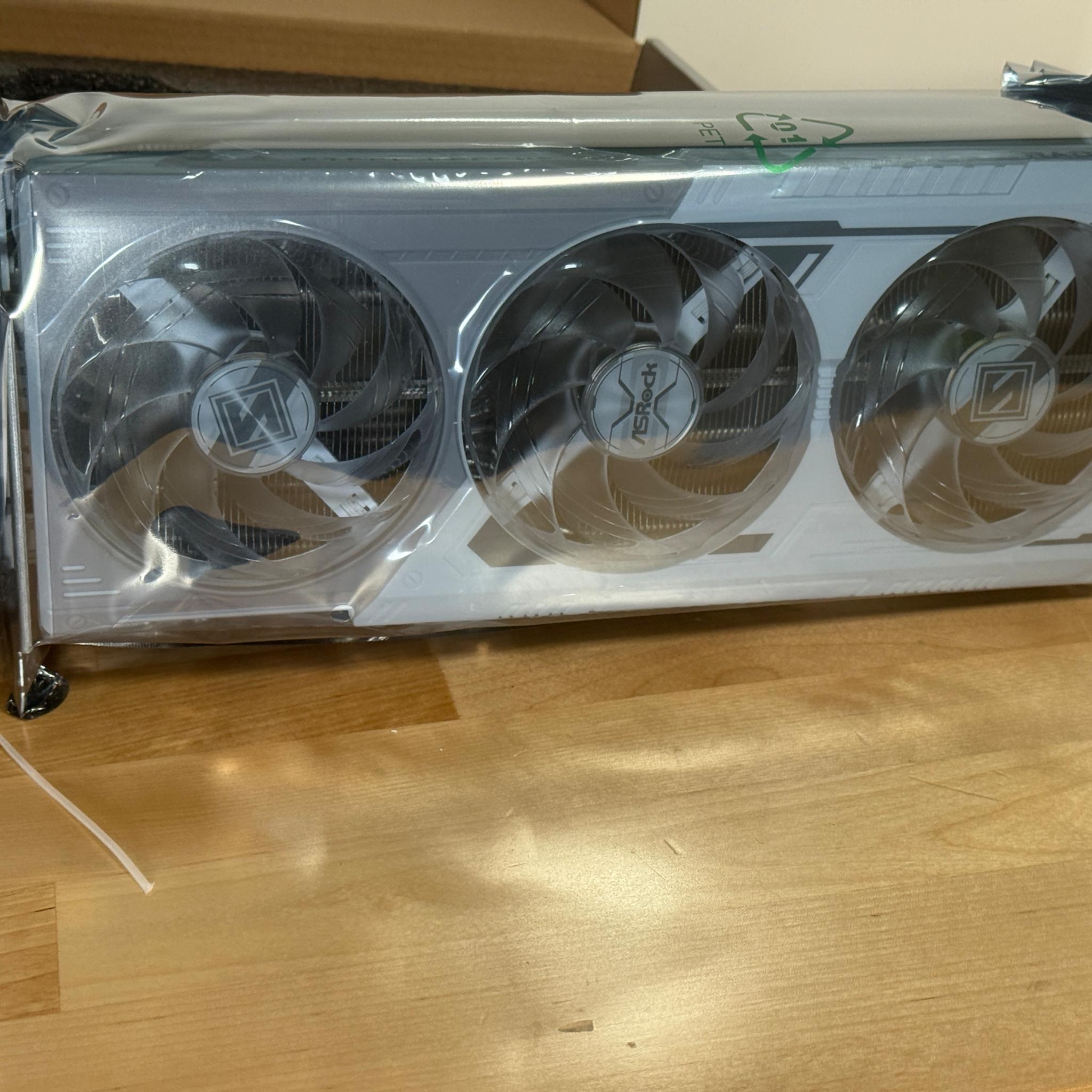 RX 9070XT  Asrock Steel Legend