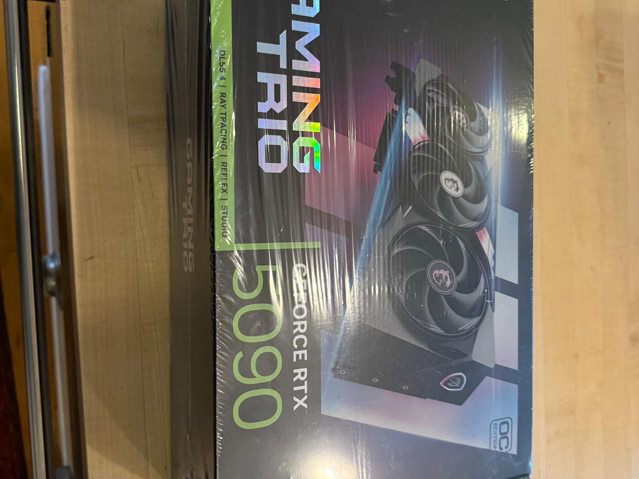 MSI GeForce RTX 5090 32G GAMING TRIO OC - Pristine Condition