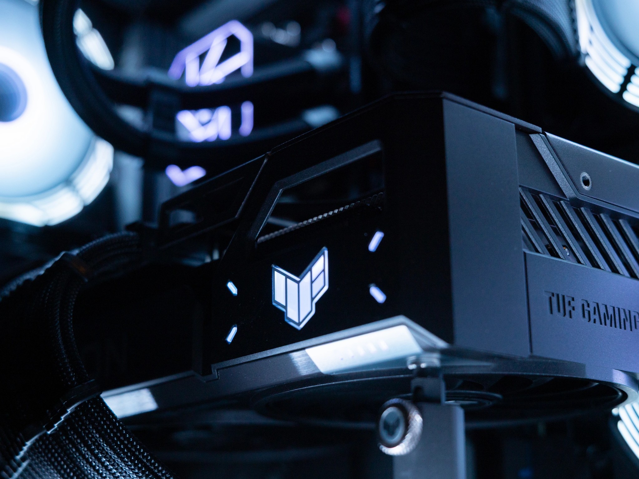 💫 Orion 💫 RX 9070XT / AMD R7 9700X / 2TB NVME / 32GB DDR5 RAM / 240 AIO / Windows 11 Pro