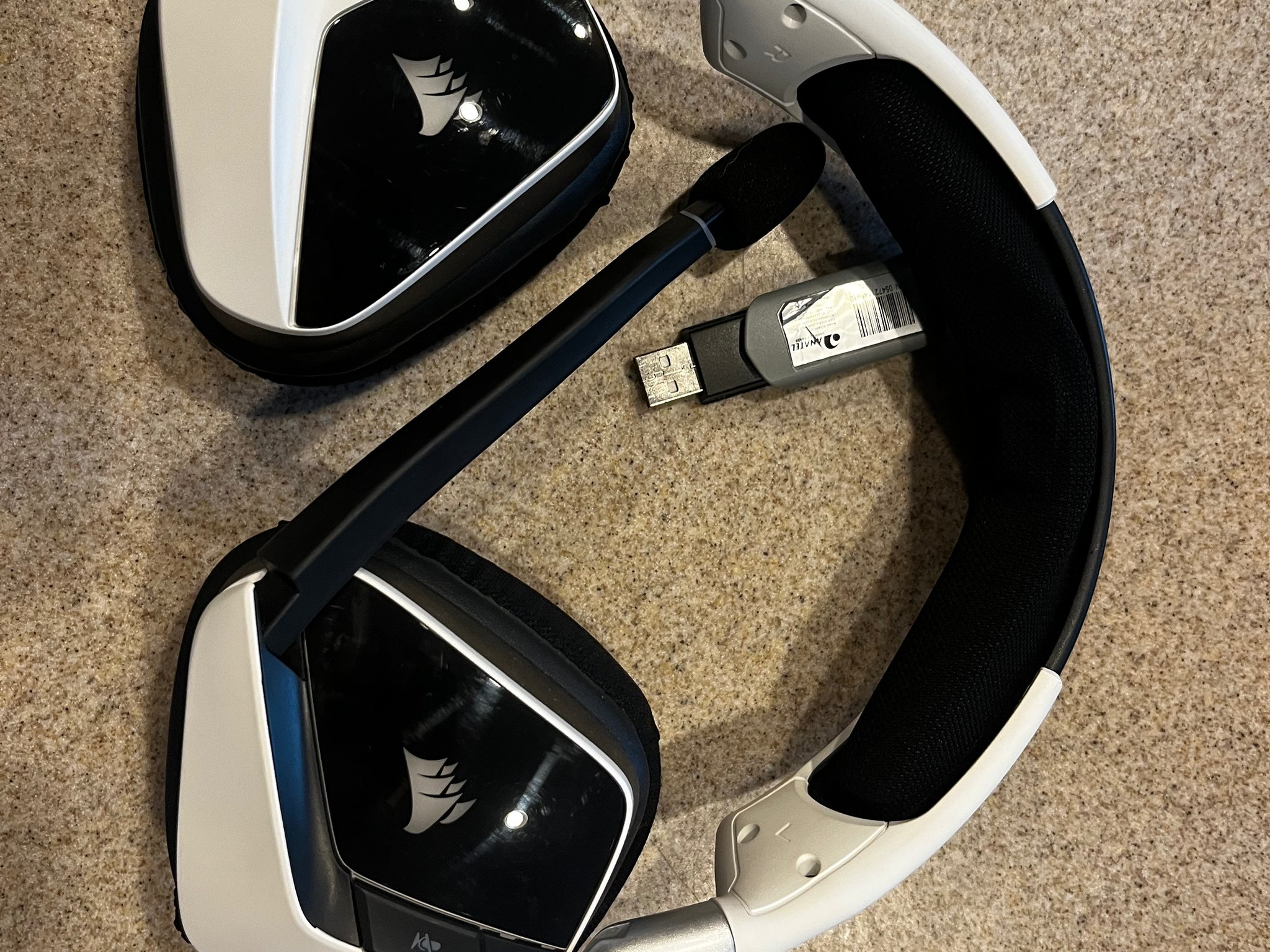 Corsair headset wireless white