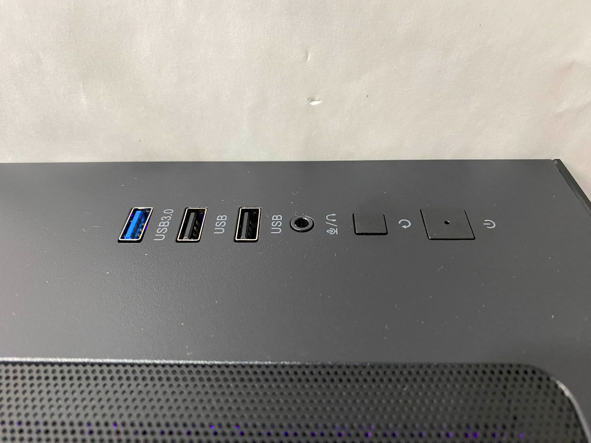 RTX 2080 Ti, Ryzen 5 5600, 16GB DDR4, 1TB NVMe SSD, WiFi - Value 1440p PC