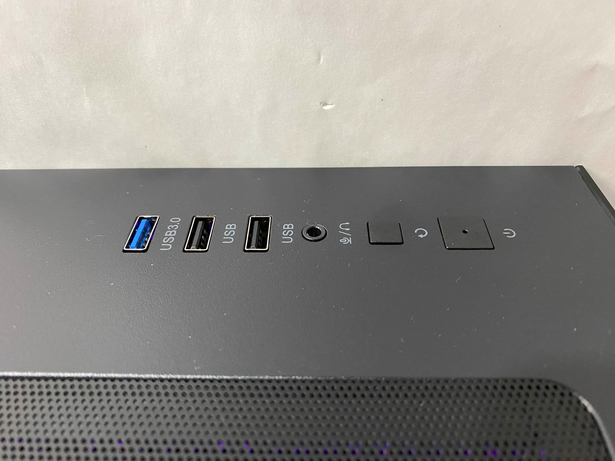 RTX 2080 Ti, Ryzen 5 5600, 16GB DDR4, 1TB NVMe SSD, WiFi - Value 1440p PC