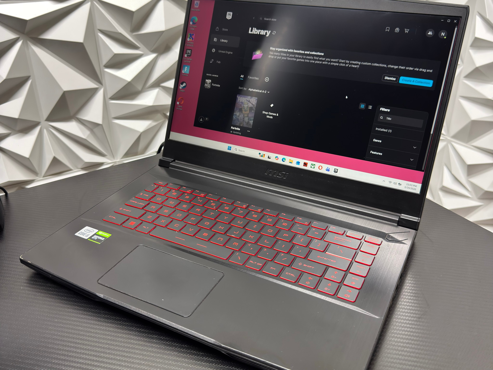 GTX 1650 / i5-10500H / 8GB 2933MHz DDR4 ram / 256GB Nvme ssd / Windows 11