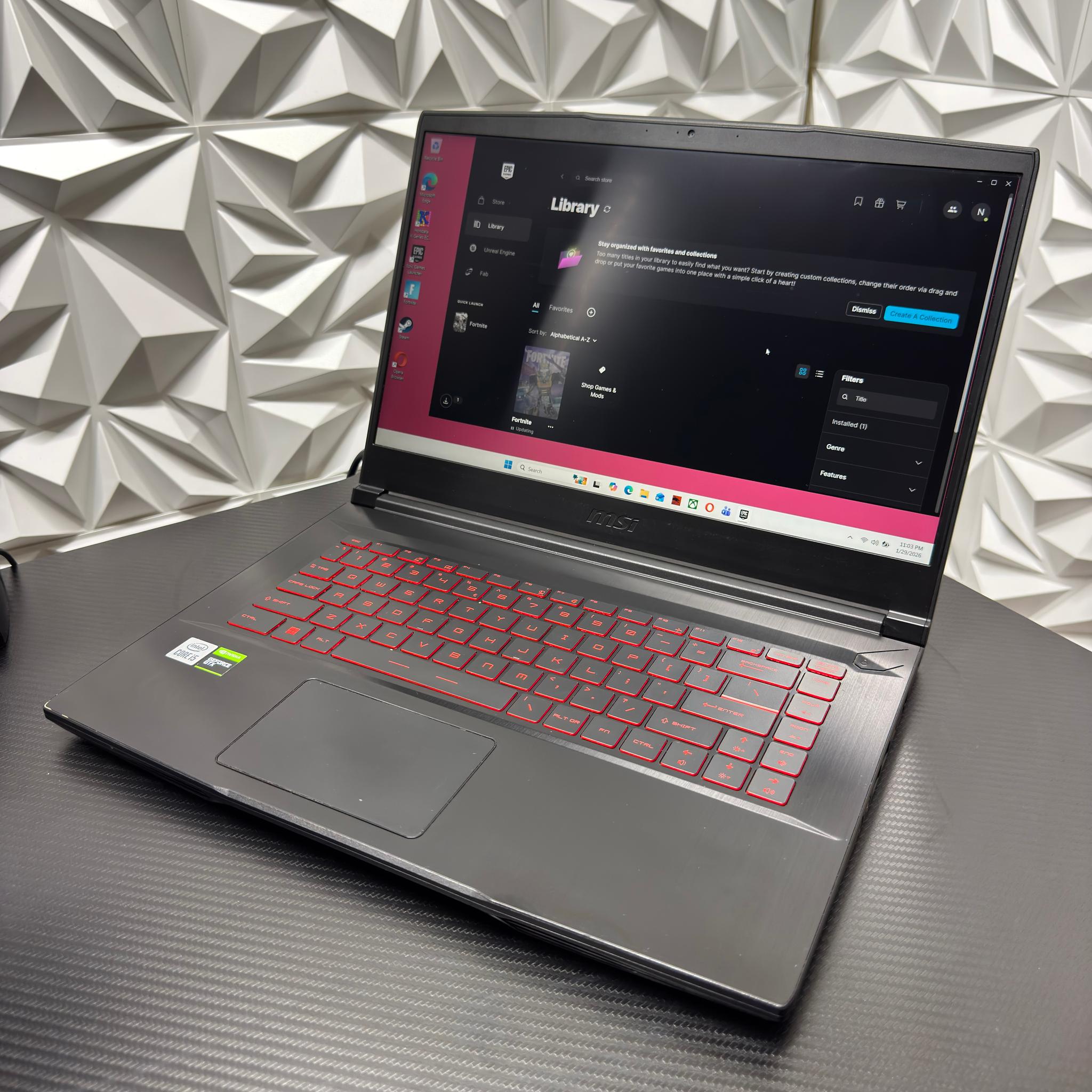 GTX 1650 / i5-10500H / 8GB 2933MHz DDR4 ram / 256GB Nvme ssd / Windows 11