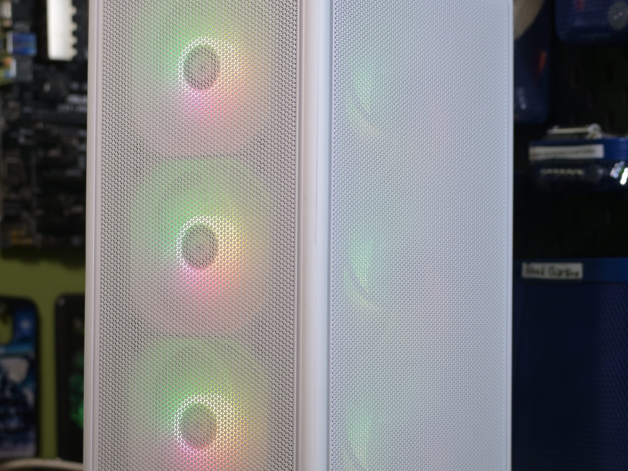 Compact White Gaming/Workstation PC (RTX 2070 Super/32GB RAM/1TB SSD+1TB HDD)
