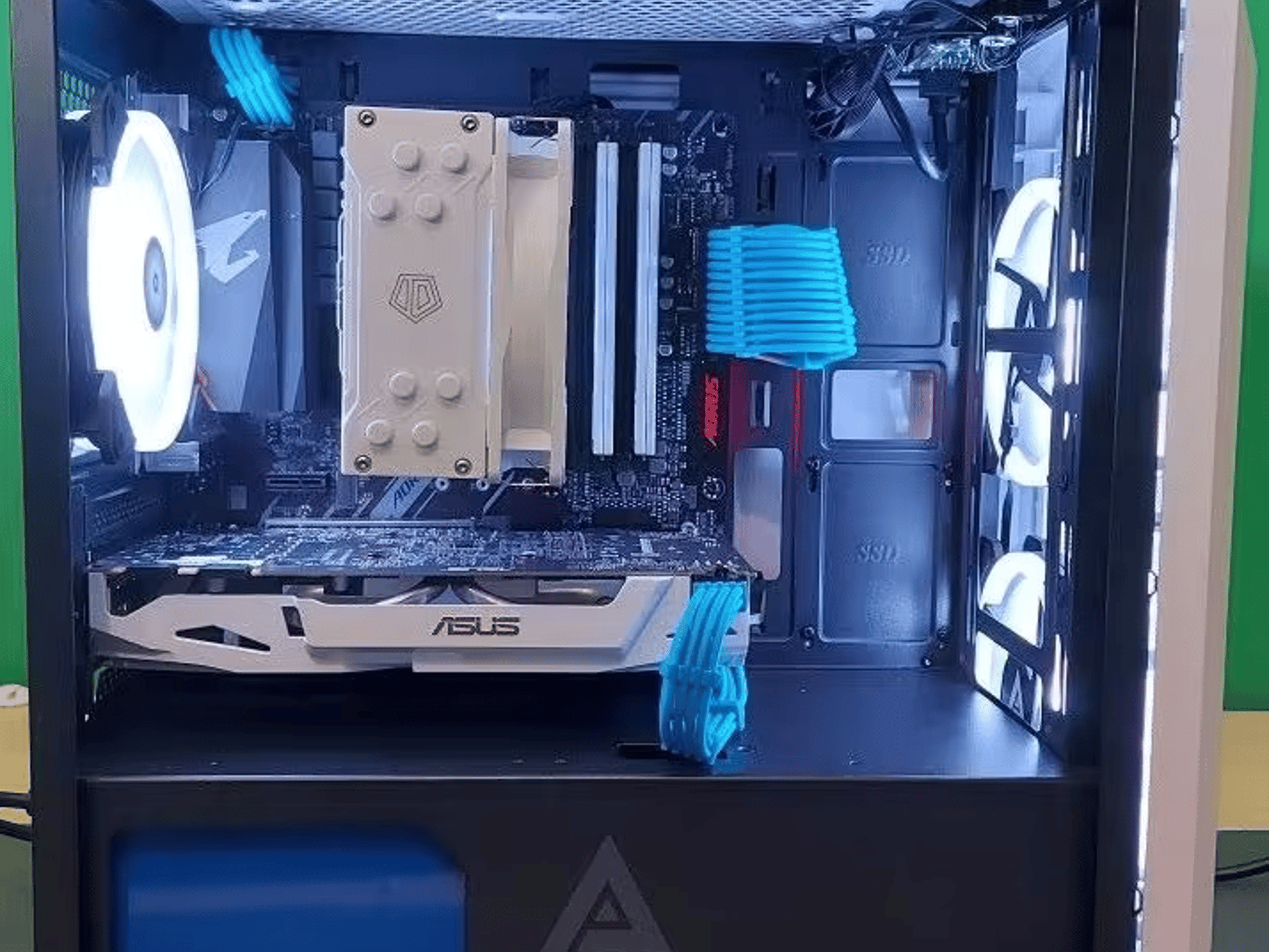 "Blue Ice" Gaming PC - Ryzen 3600, GTX 1070, 16gb RAM