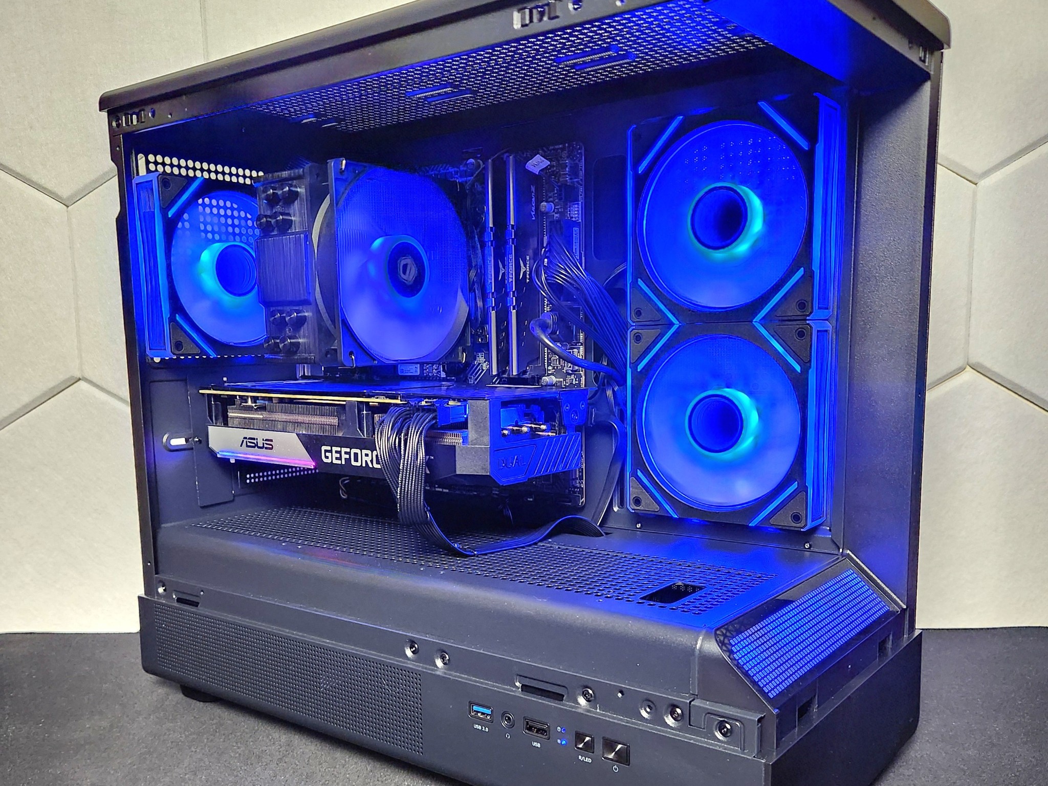 RTX 3070 | Intel I5-12400F | 16GB DDR4 | 1.25TB SSD+HDD | WIFI+BT "Night Runner"