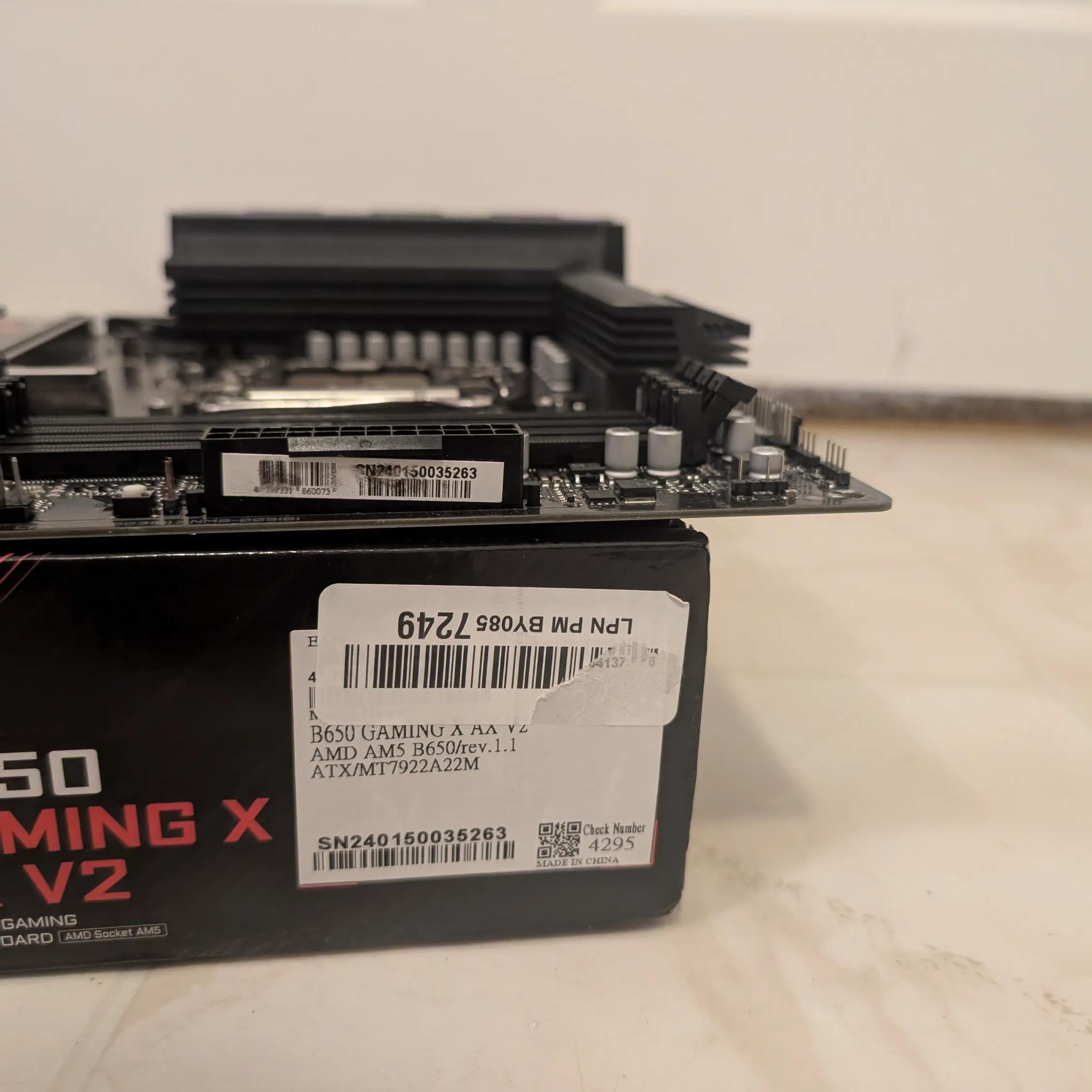 GIGABYTE B650 Gaming X AX V2 (AM5, DDR5) PLEASE READ DESC