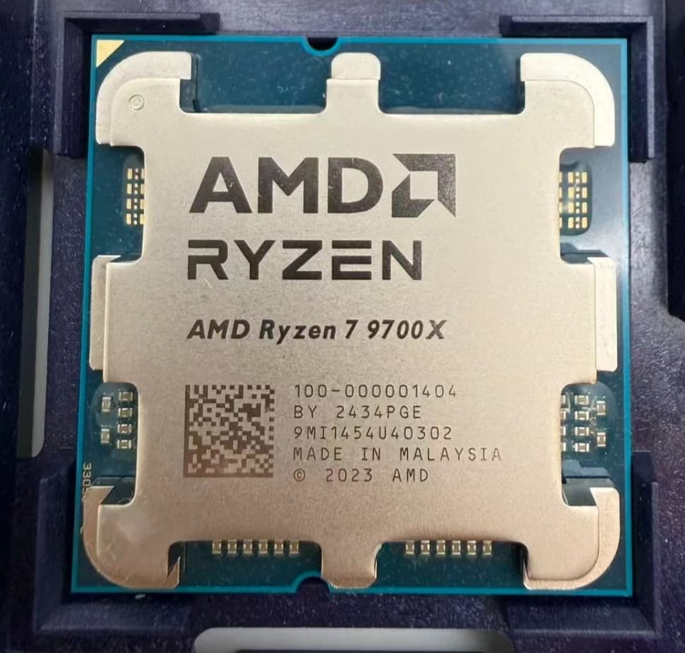 AMD Ryzen 7 9700X