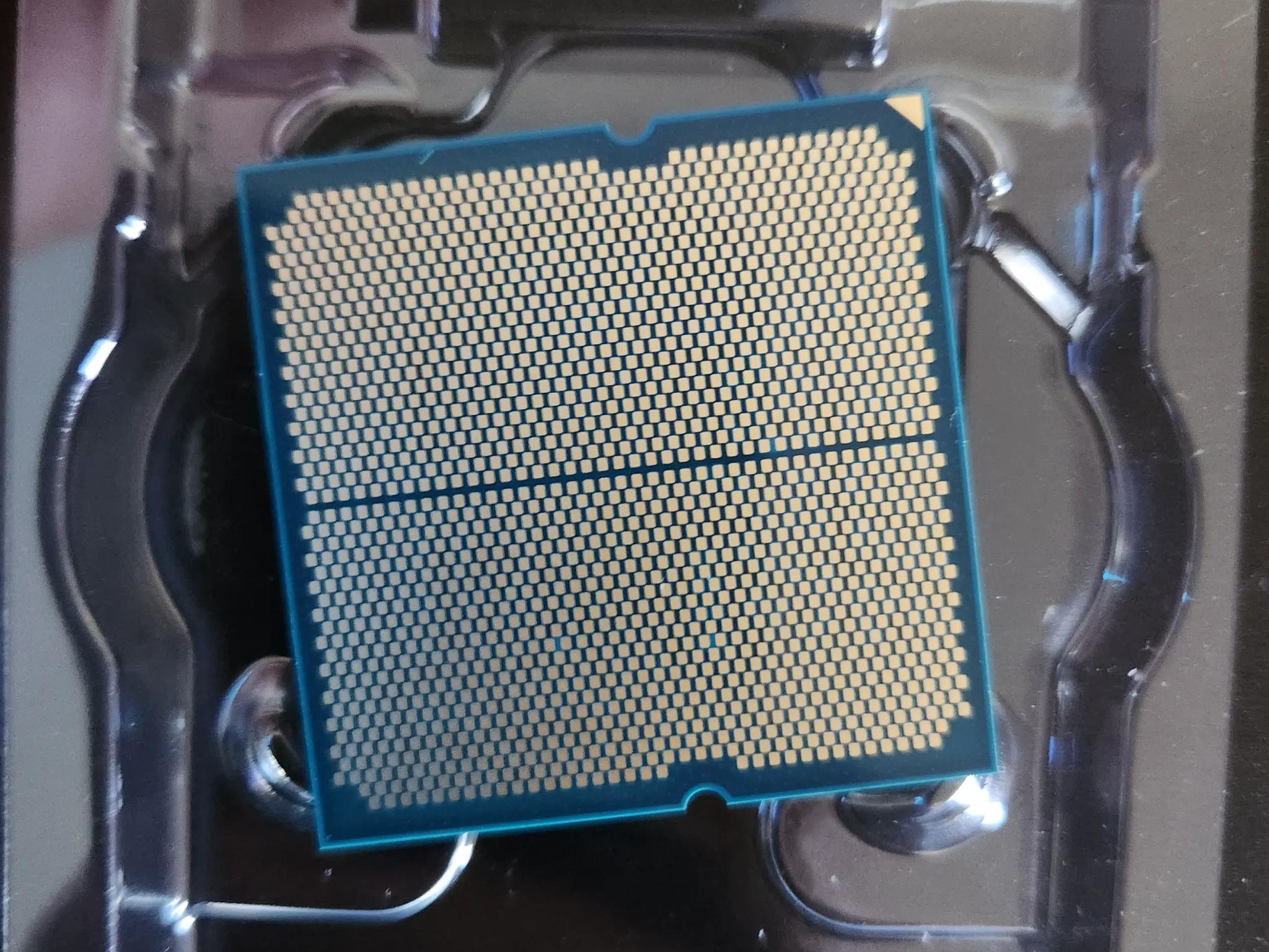 AMD Ryzen 7 9800X3D